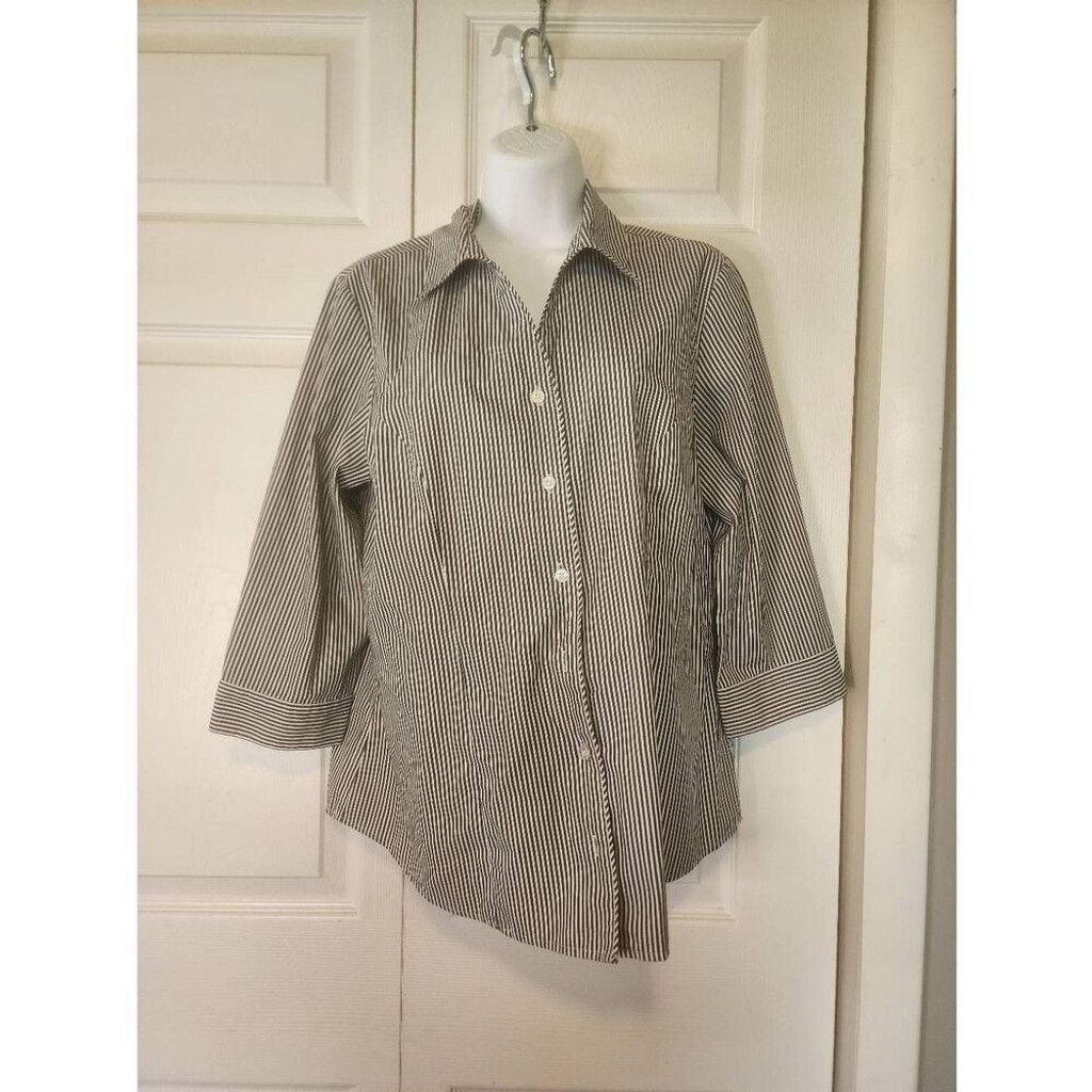Other Christopher & Banks Gray and White Striped Blouse Size L / US 10 / IT 46 - 1 Thumbnail