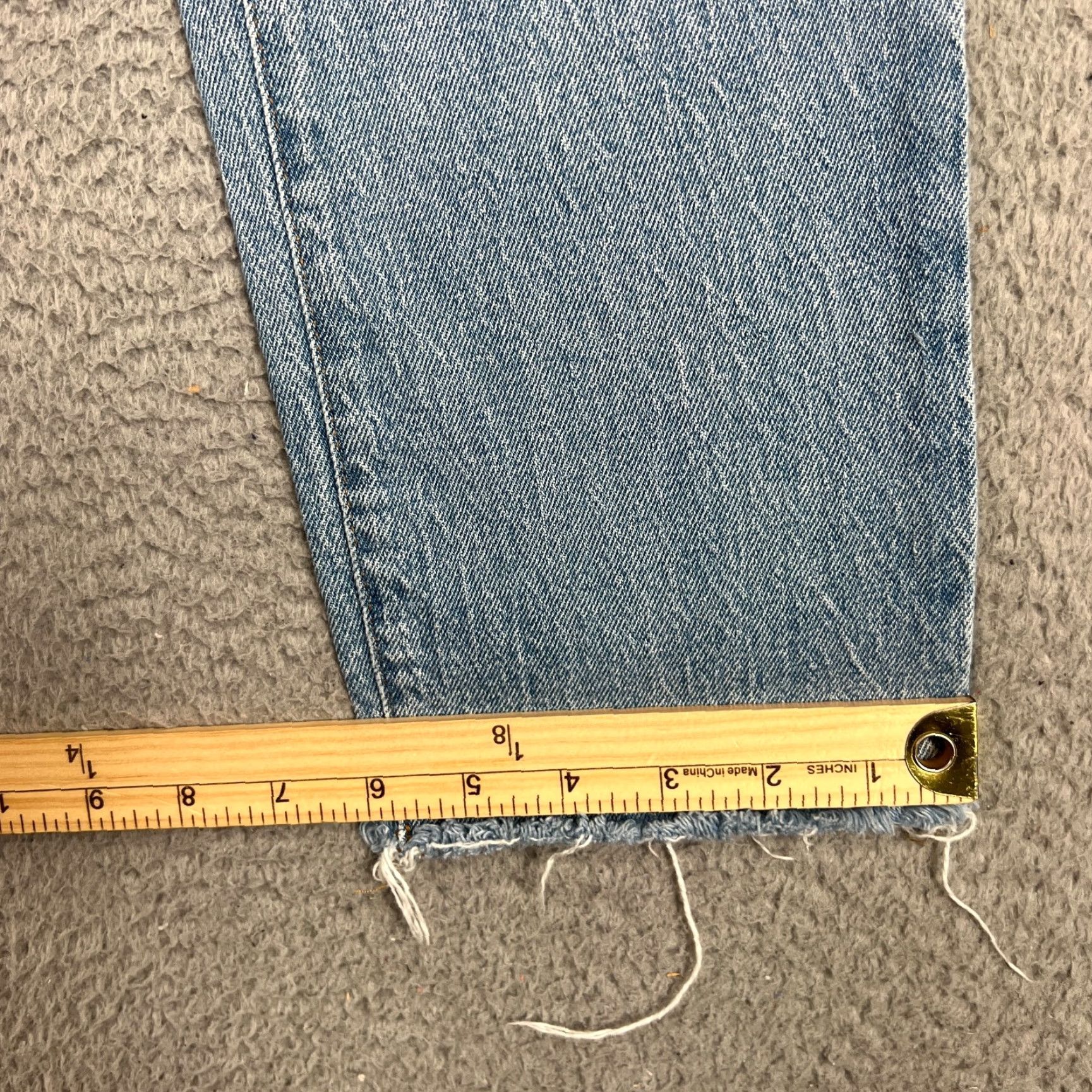 Madewell Madewell The Mid Rise Perfect Vintage Jean Women's Size 25 Light Wash Distressed Jeans Size 42" / US 20 - 2 Thumbnail