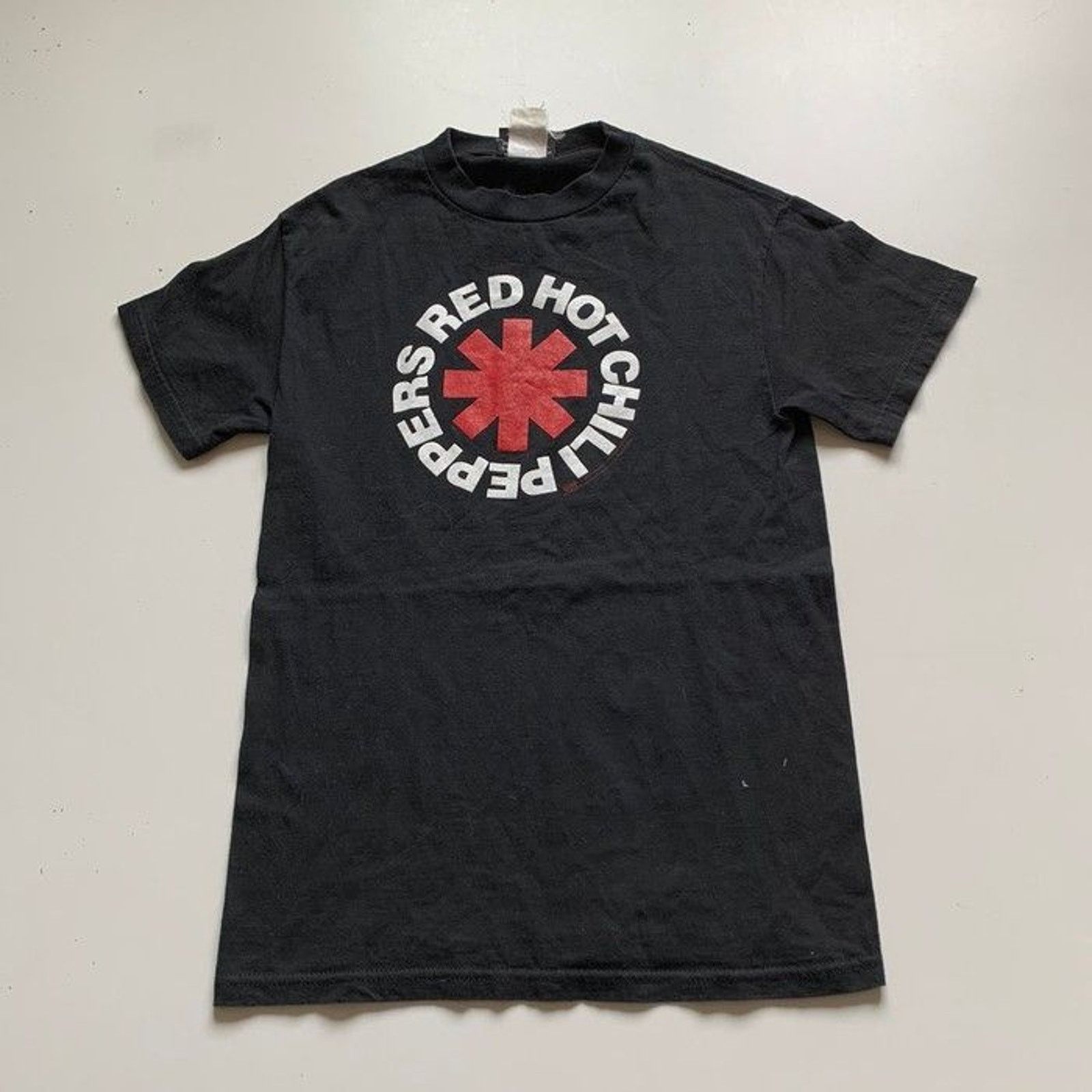 Band Tees Vintage Red Hot Chilli Peppers Graphic Band T Shirt XS Rare Size US XS / EU 42 / 0 - 1 Thumbnail