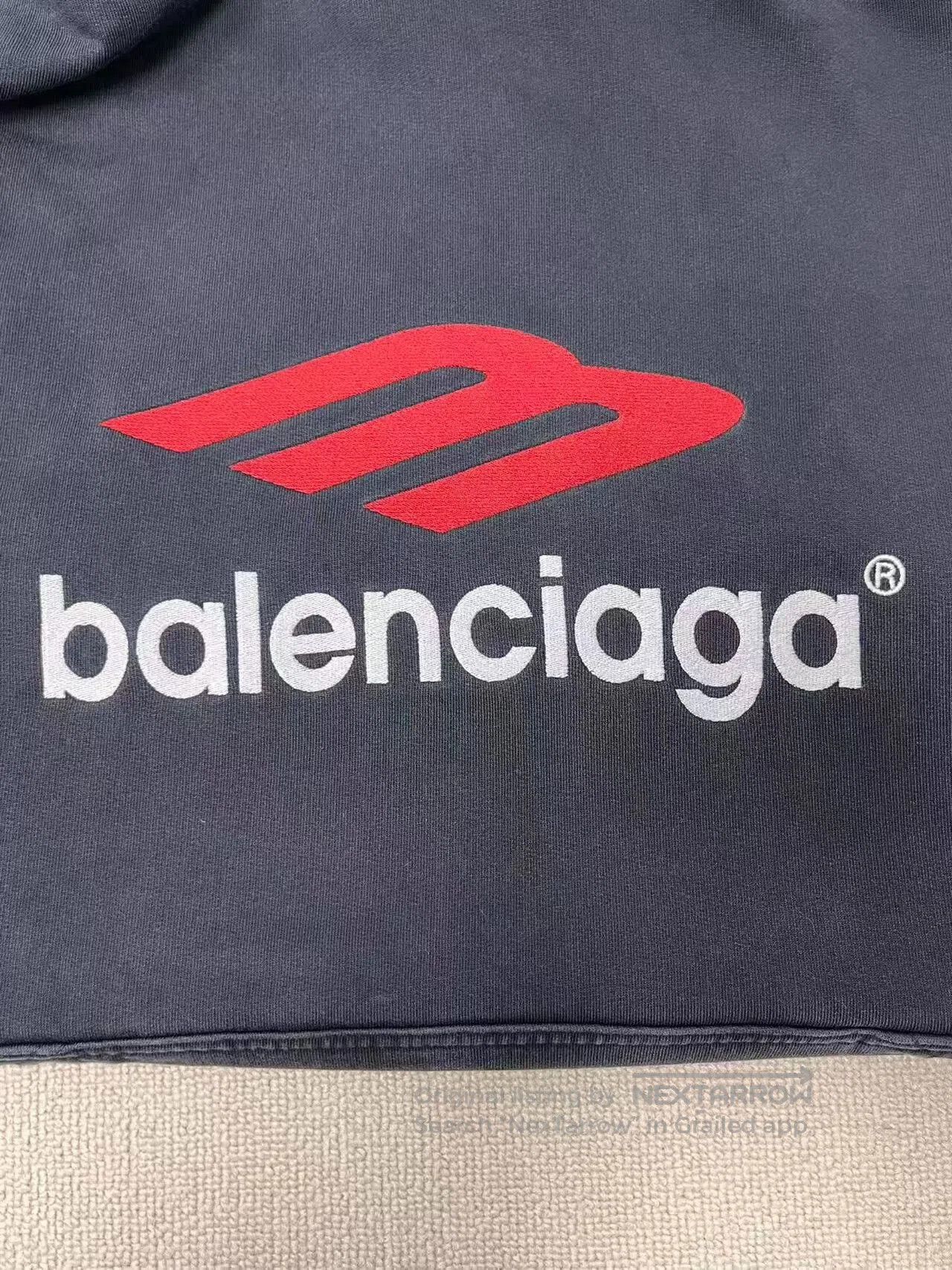 Balenciaga balenciaga graphic print hooded casual sweatshirt. Size US M / EU 48-50 / 2 - 3 Thumbnail