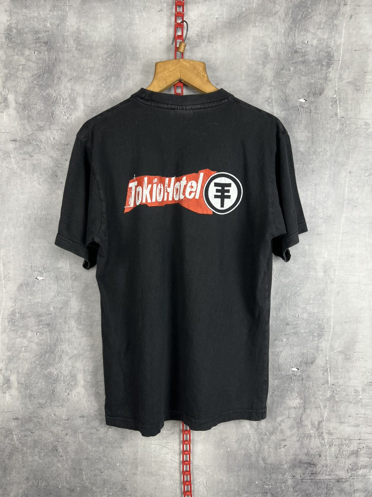 Vintage Tokio Hotel 00s Y2K Tour Band Tee Rare Pop Rock Emo Size M Size US M / EU 48-50 / 2 - 2 Thumbnail