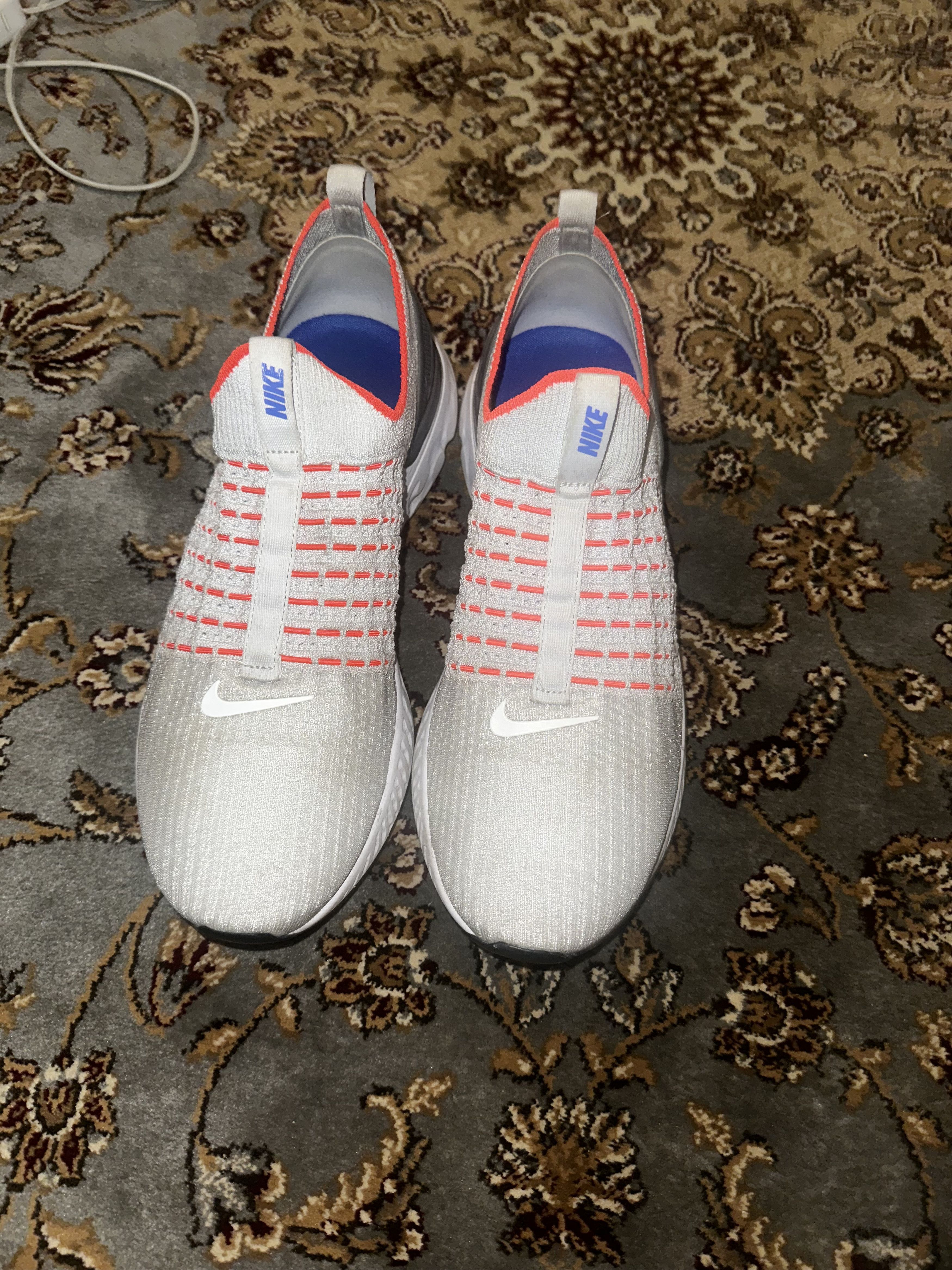 Nike Nike React Phantom Run Flyknit 2 Size US 12 / EU 45 - 1 Thumbnail