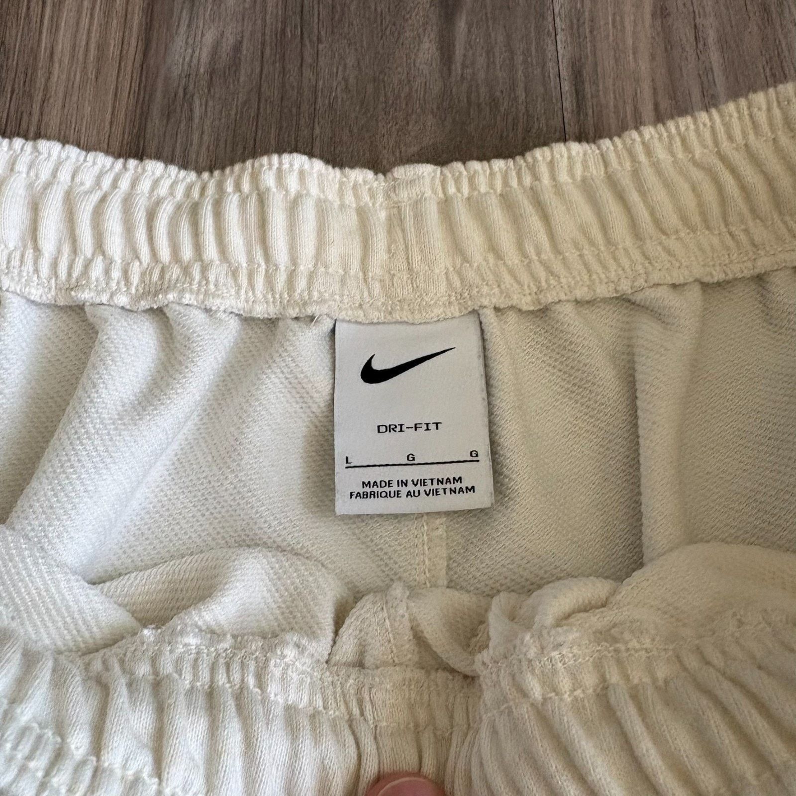 Nike Nike Sweat Shorts Men's Size L Standard Issue 8" Size US 36 / EU 52 - 3 Thumbnail