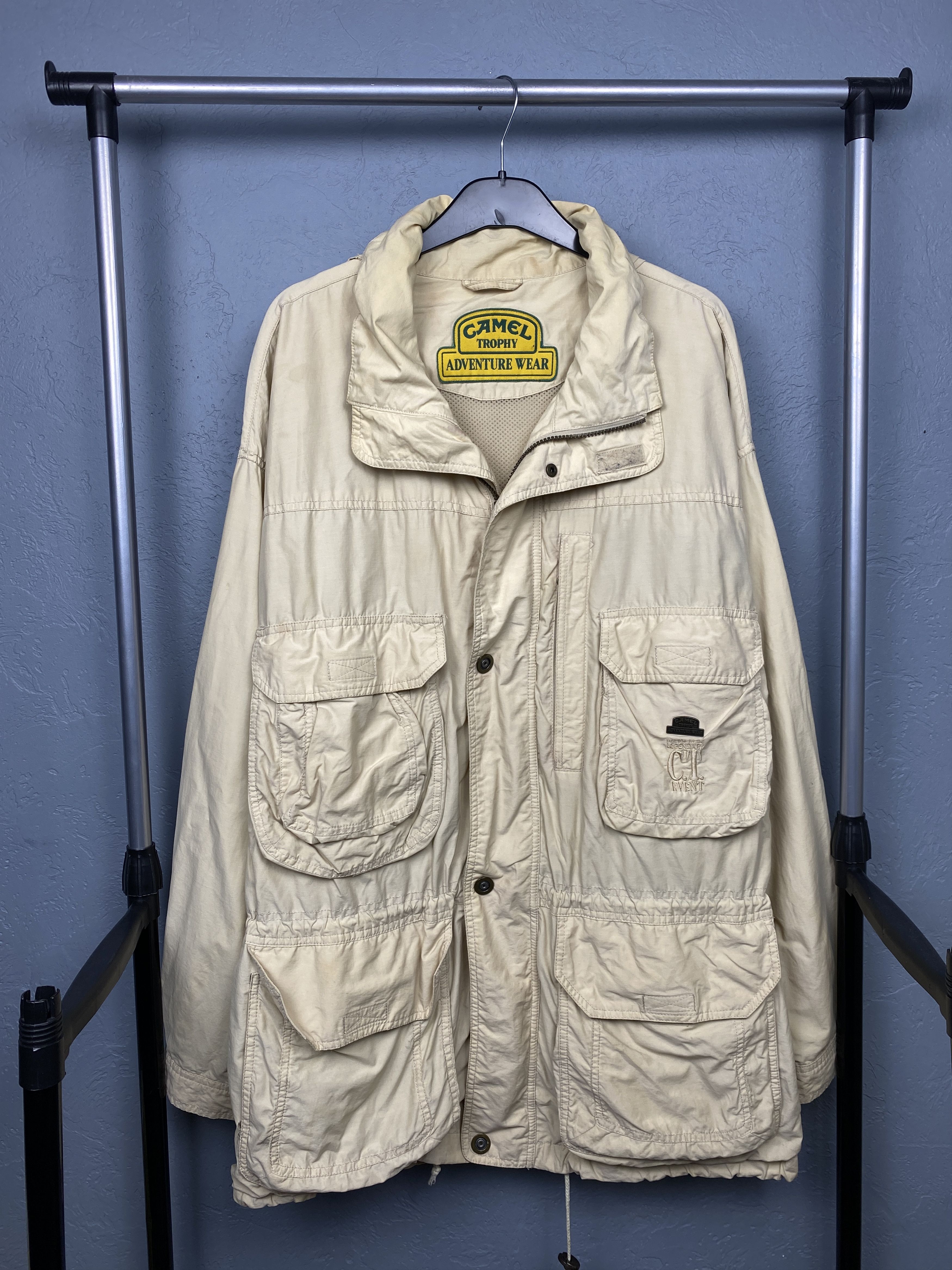 Camel Camel Trophy Vintage Mens Outdoor Multi Pockets Jacket Size US L / EU 52-54 / 3 - 1 Thumbnail