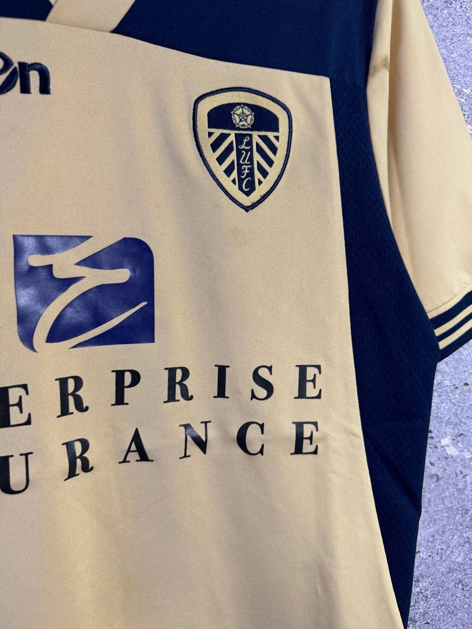 Macron × Vintage Vintage Leeds United 2013/14 Nacron Soccer Jersey Size US M / EU 48-50 / 2 - 5 Thumbnail