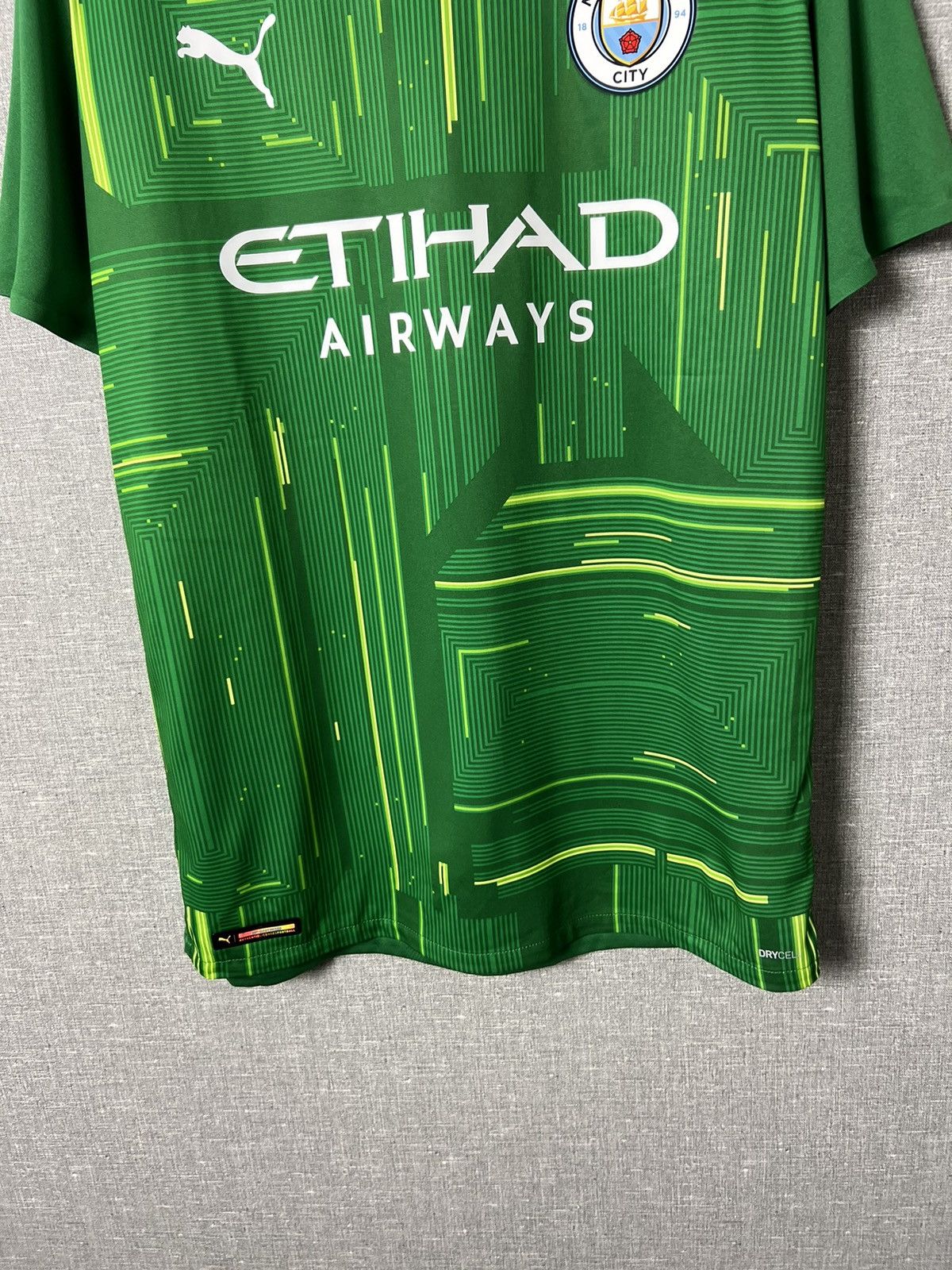 Puma Manchester City MCFC 2021/22 Goalkeeper Player Issue Jersey Size US XL / EU 56 / 4 - 7 Thumbnail