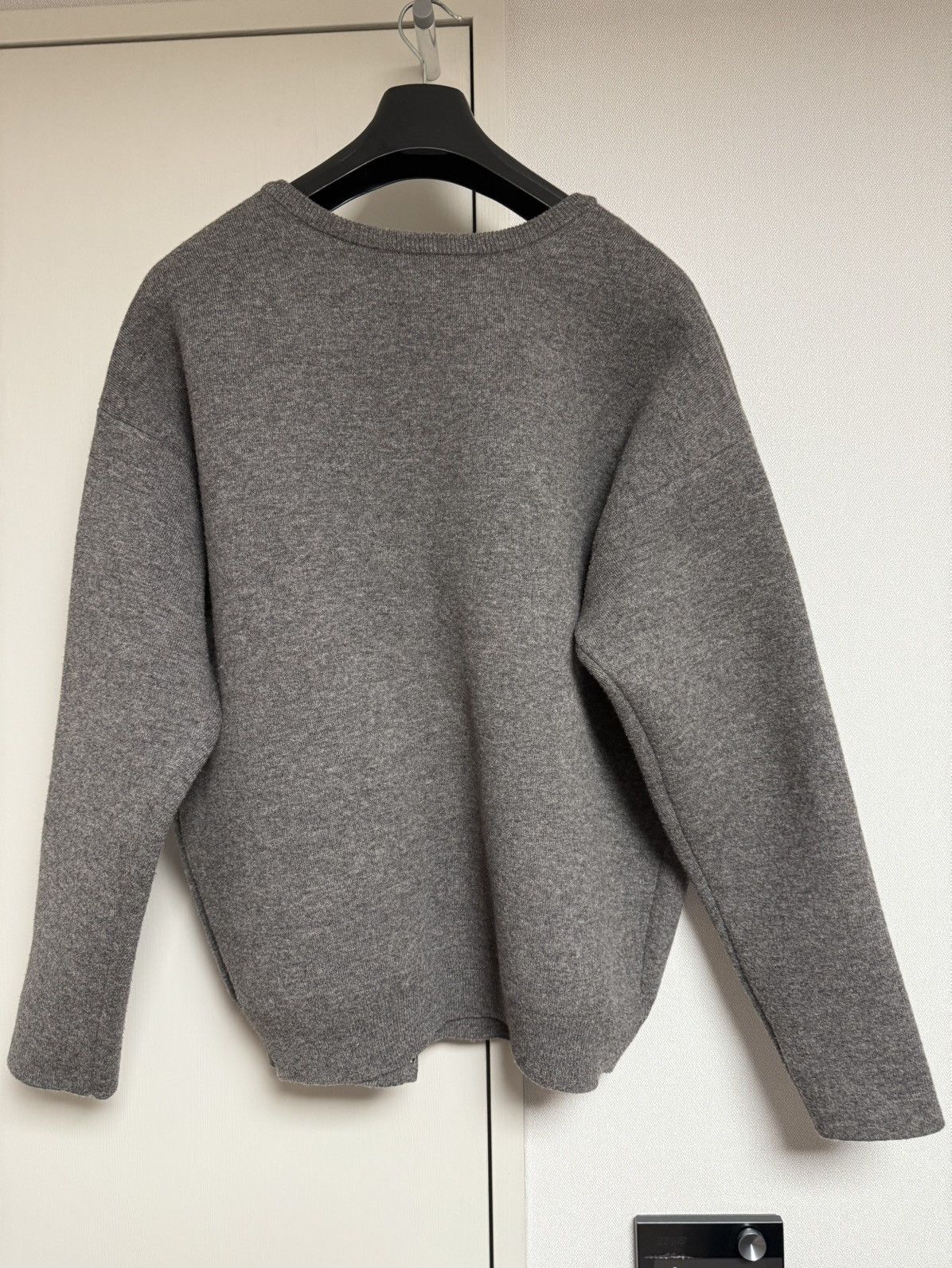 Loewe Loewe open back stud sweater Size US L / EU 52-54 / 3 - 3 Thumbnail