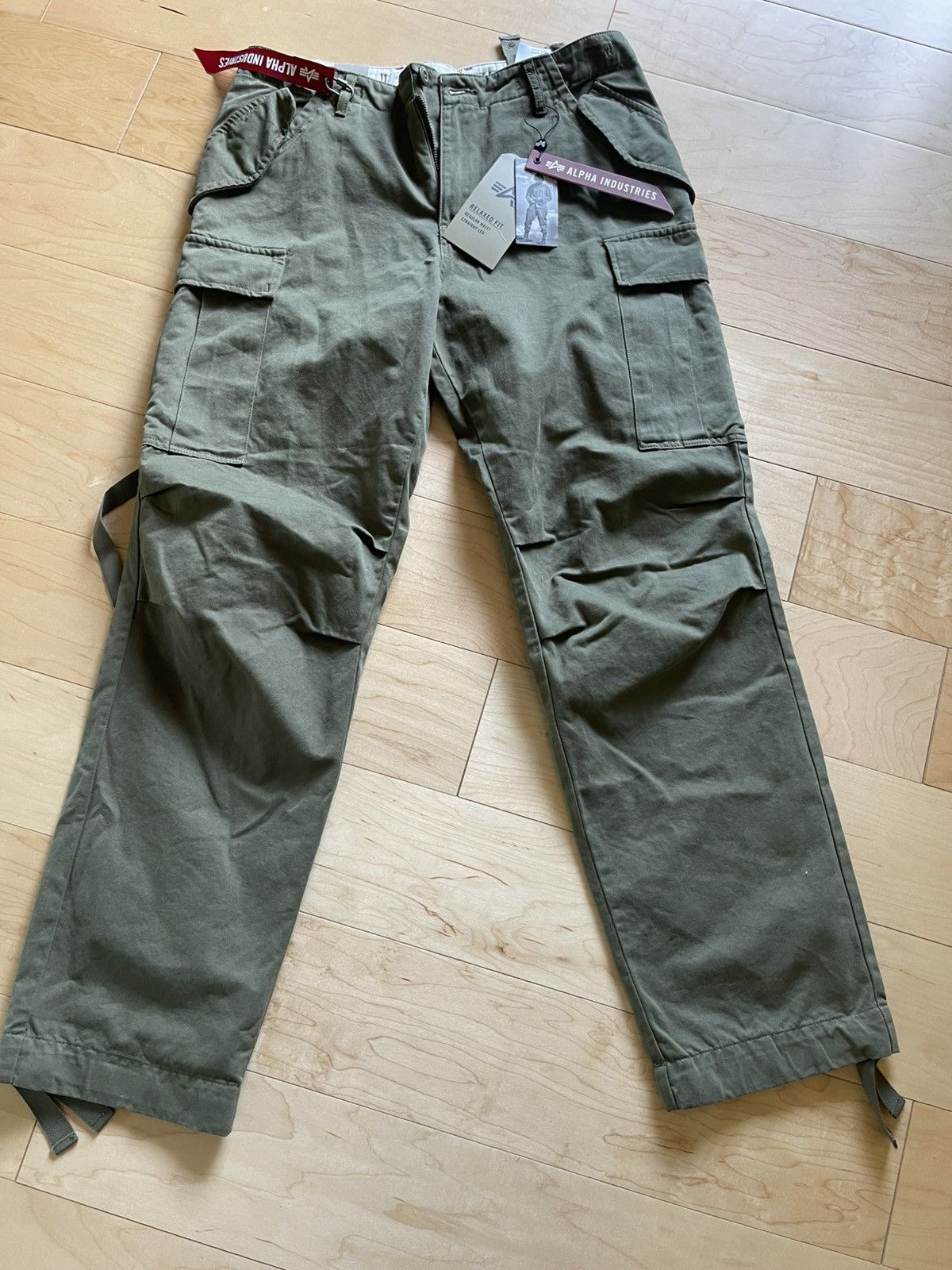 Alpha Industries Alpha industries men’s cargo M 65 pants 32x32 green NWT Size US 32 / EU 48 - 2 Thumbnail