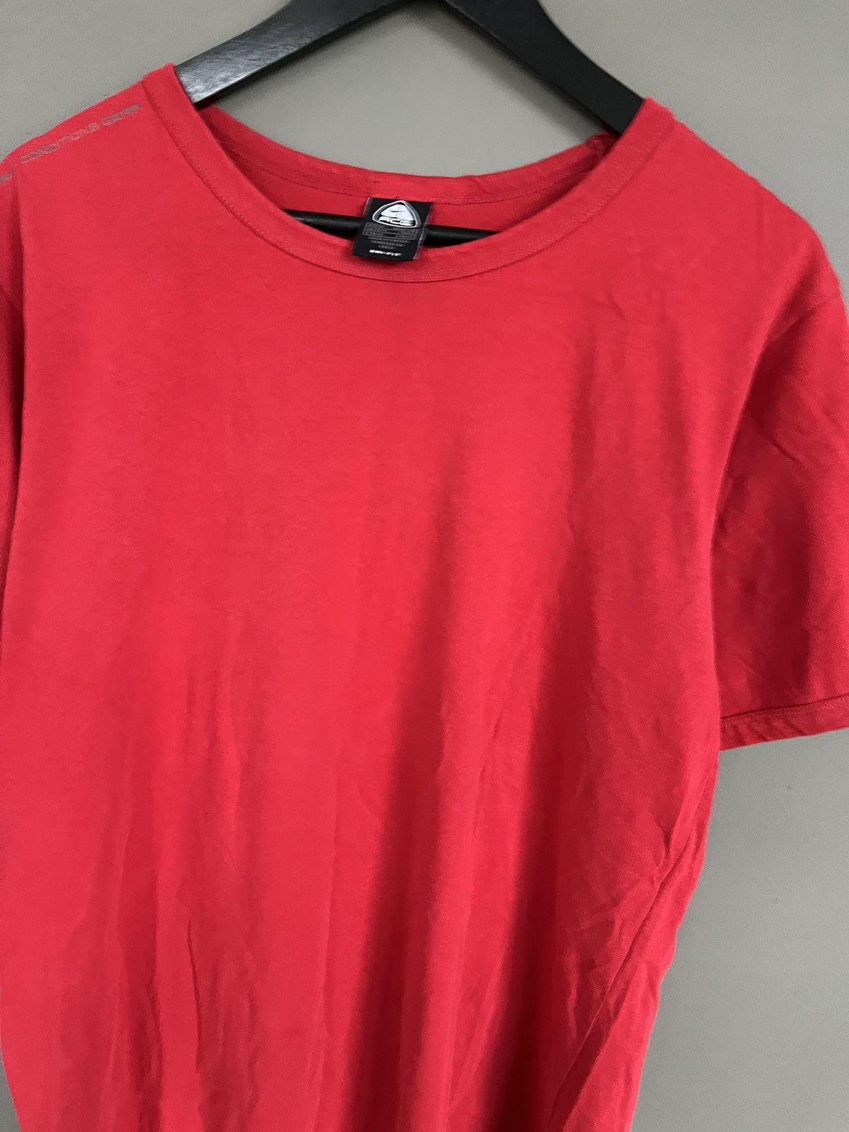 Nike ACG × Vintage Nike ACG Vintage Eat Dirt Red T-shirt Size US M / EU 48-50 / 2 - 5 Thumbnail