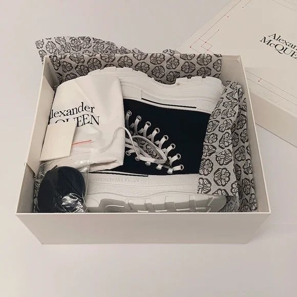 Alexander McQueen Alexander McQueen Tread Slick Hi Top Sneakers - EU43/US10 Size US 10 / EU 43 - 15 Thumbnail