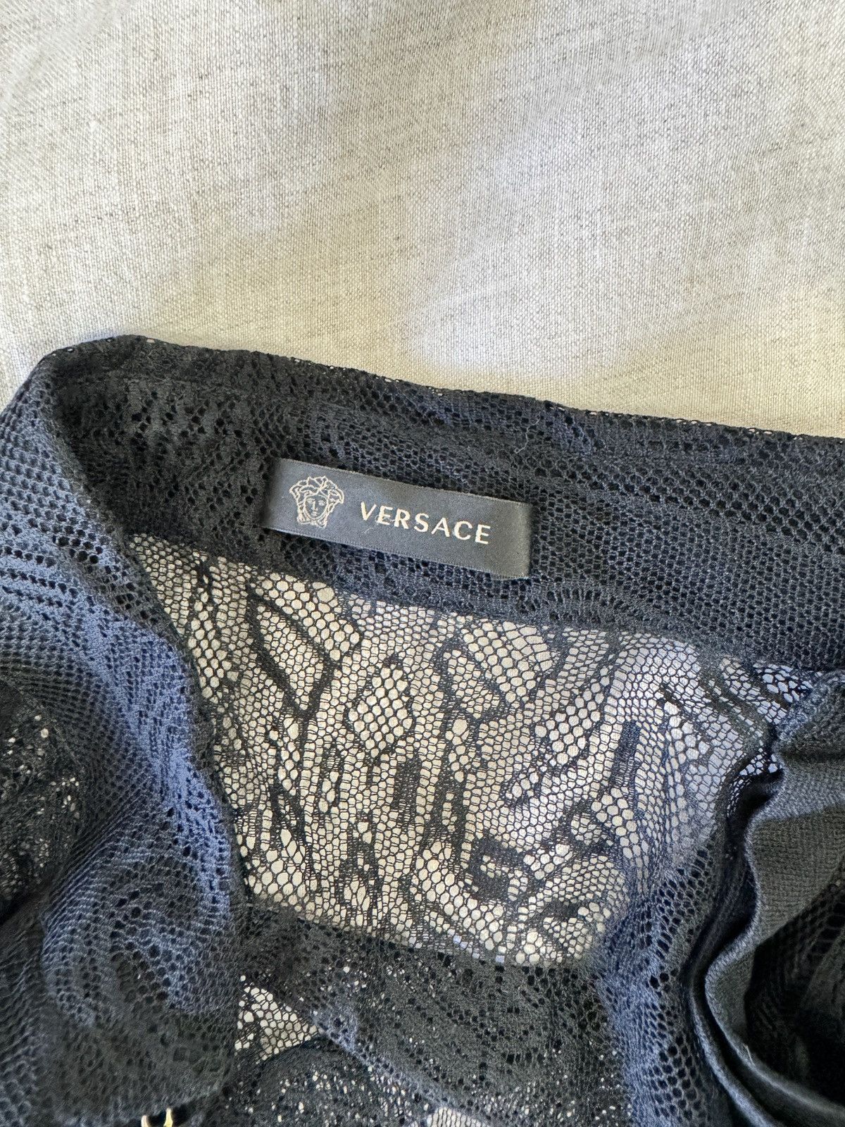Versace SS12 Runway Lace Shirt Black Medusa French Lace Sheer 38 Size US M / EU 48-50 / 2 - 19 Thumbnail