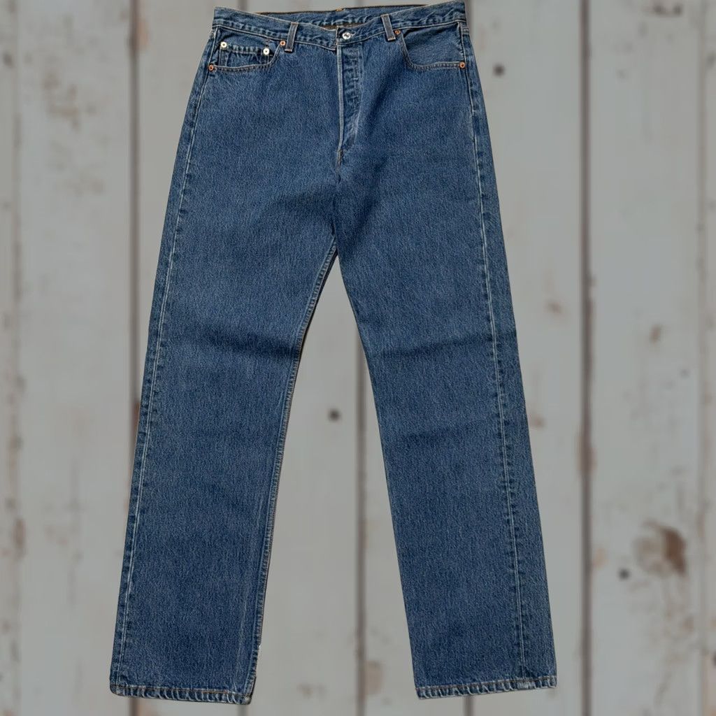 Levi's VINTAGE Levi's 501 XX Made USA Blue Denim Jeans 38x38 1990s Men Size US 38 / EU 54 - 1 Thumbnail