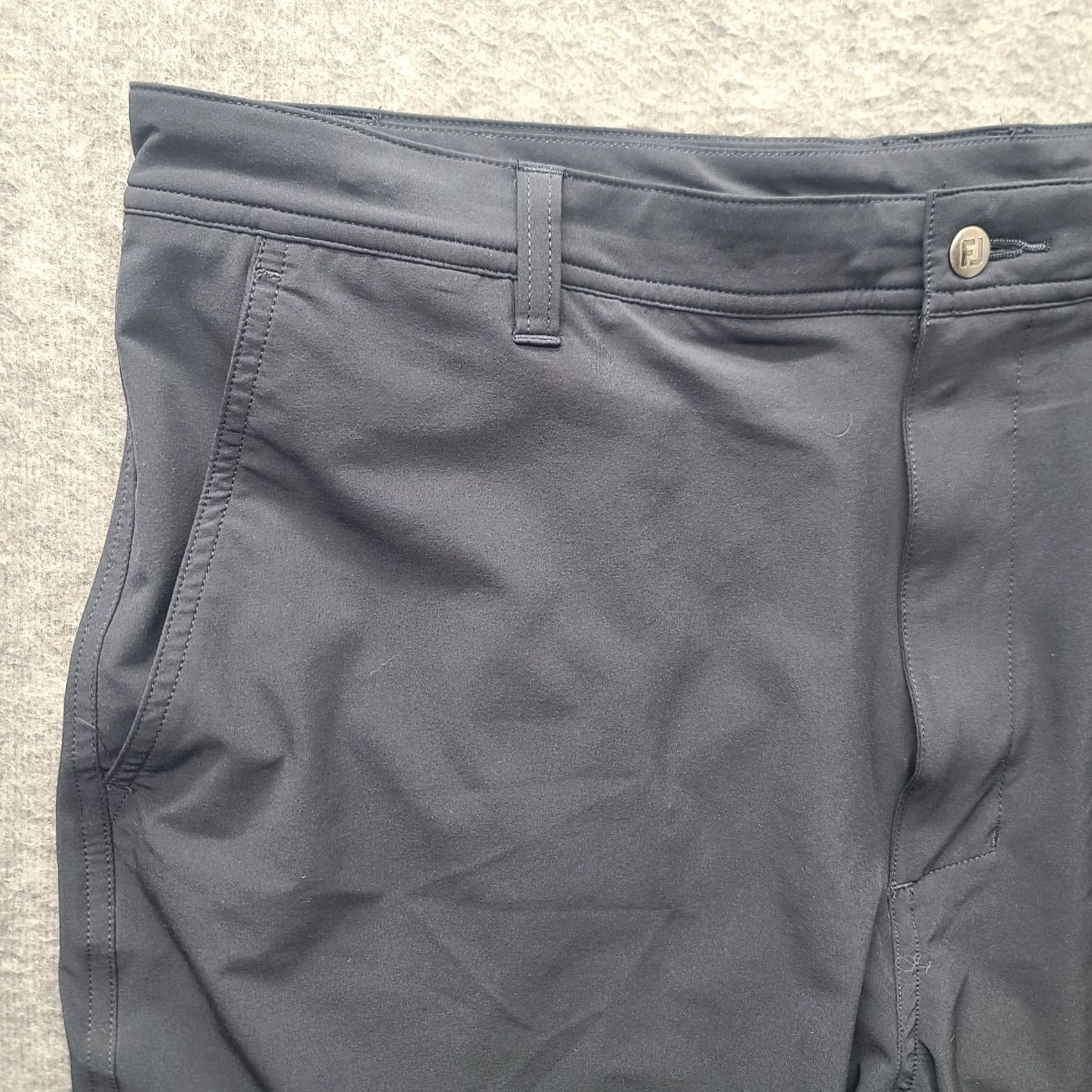 Footjoy FootJoy Shorts Mens 38 Regular Black Polyester Spandex Quick Dry Stretch Flat Front Chino Mop Sports 9in Inseam Size US 38 / EU 54 - 7 Thumbnail