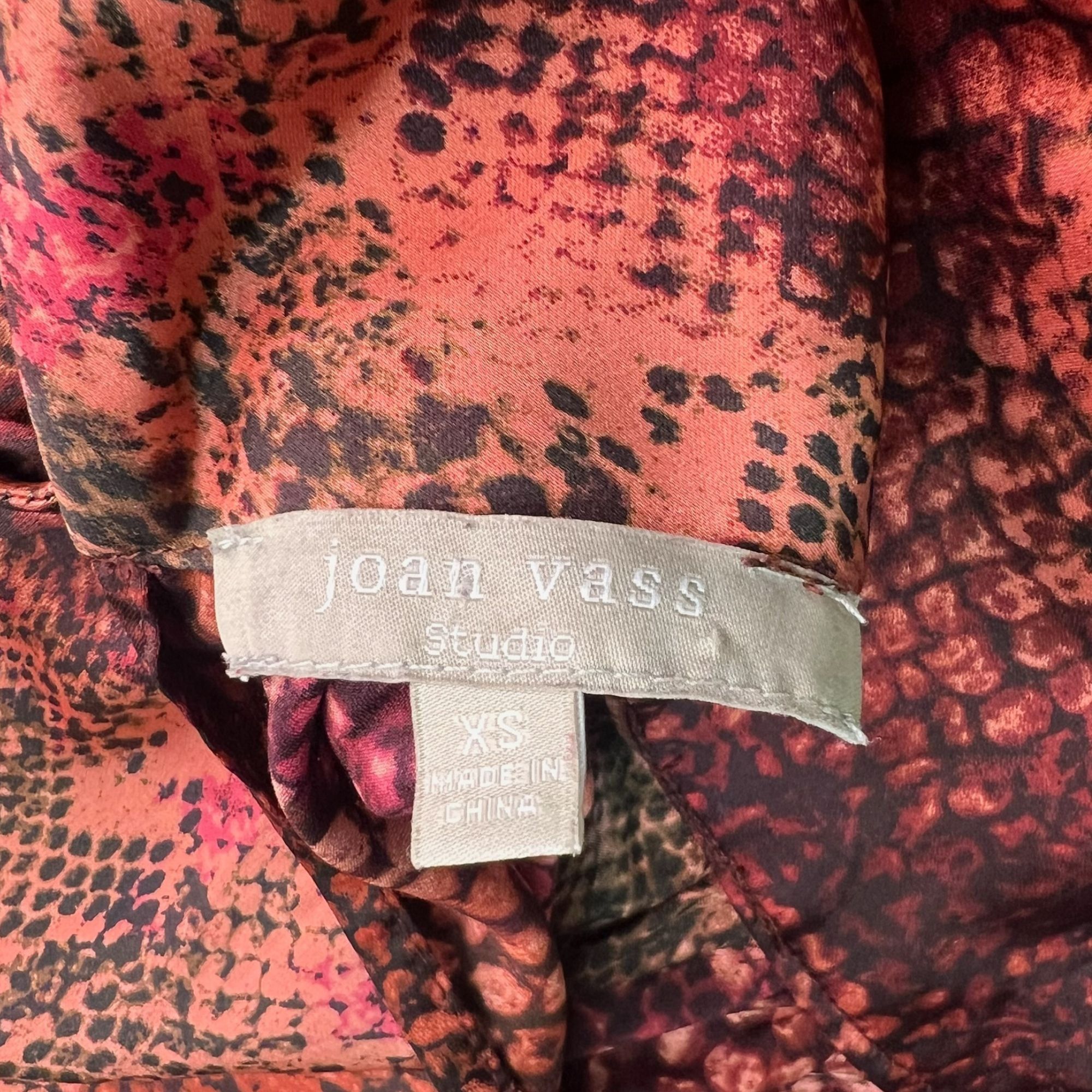 Other Joan Vass Snakeskin-Print Sleeveless Top XS High-Neck Button Size XS / US 0-2 / IT 36-38 - 3 Thumbnail