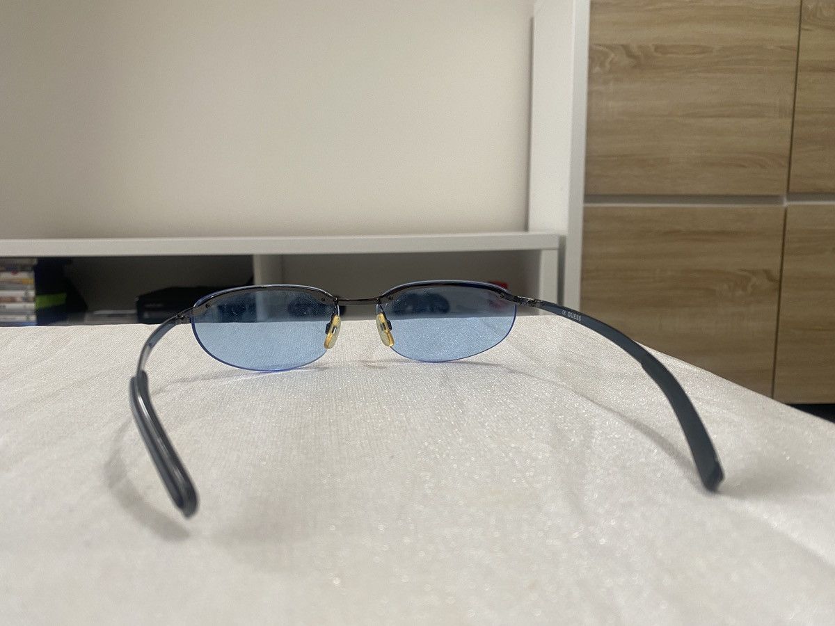 Guess Vintage Futuristic Guess Sunglasses Made in Italy 1990s Size ONE SIZE - 6 Thumbnail