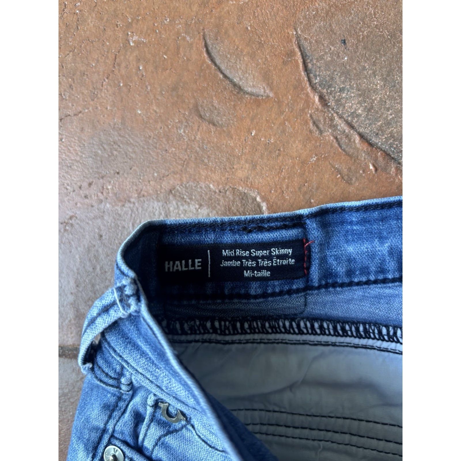 True Religion VINTAGE? No, but True Religion Halle Skinny Mid Rise Cargo Jeans Women’s 28 Blue Distressed Size 28" / US 6 / IT 42 - 2 Thumbnail