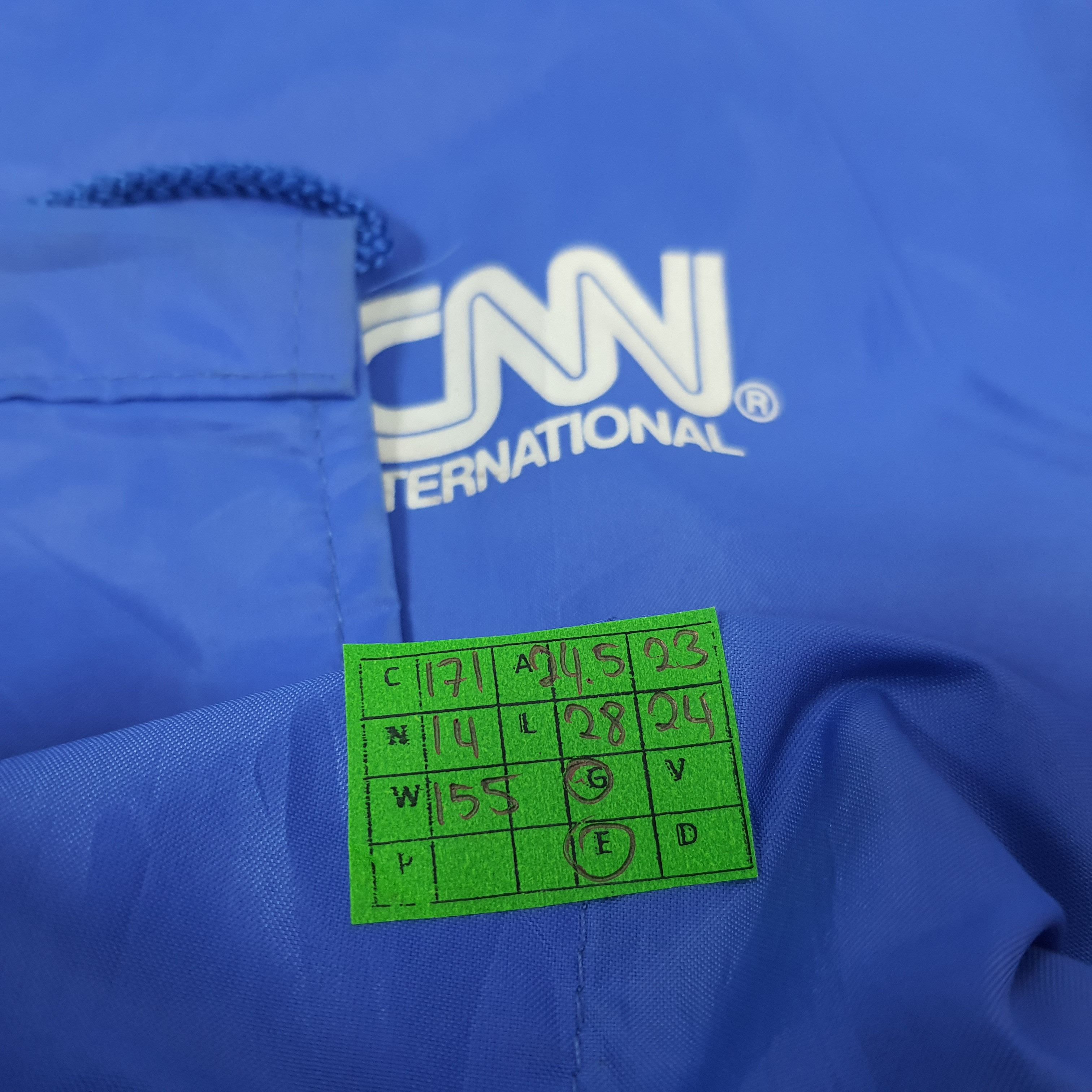 Other Vintage CNN International American Media News Windbreakers Size US L / EU 52-54 / 3 - 7 Thumbnail