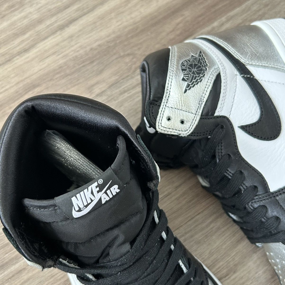 Jordan Brand 2021 Air Jordan 1 Silver Toe sz 7.5M / 9W Size US 7.5 / EU 40-41 - 3 Thumbnail