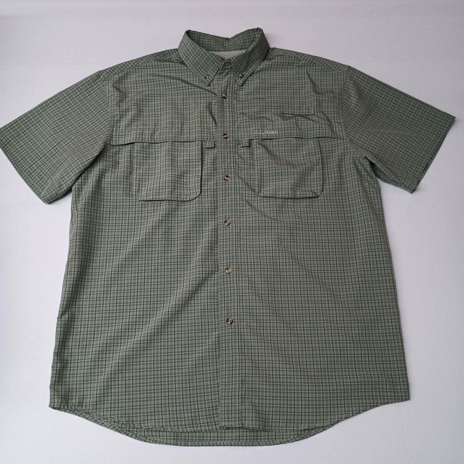 L.L. Bean Men’s L.L. Bean Vented Fishing Shirt Green Plaid Size L Reg Size US L / EU 52-54 / 3 - 1 Thumbnail