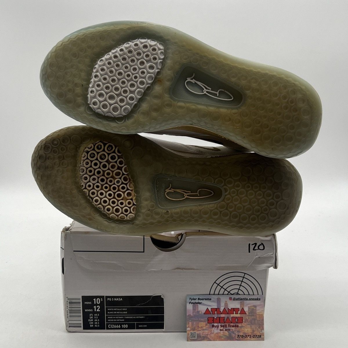 Nike NASA x pg 3 Apollo missions Size US 10.5 / EU 43-44 - 8 Thumbnail