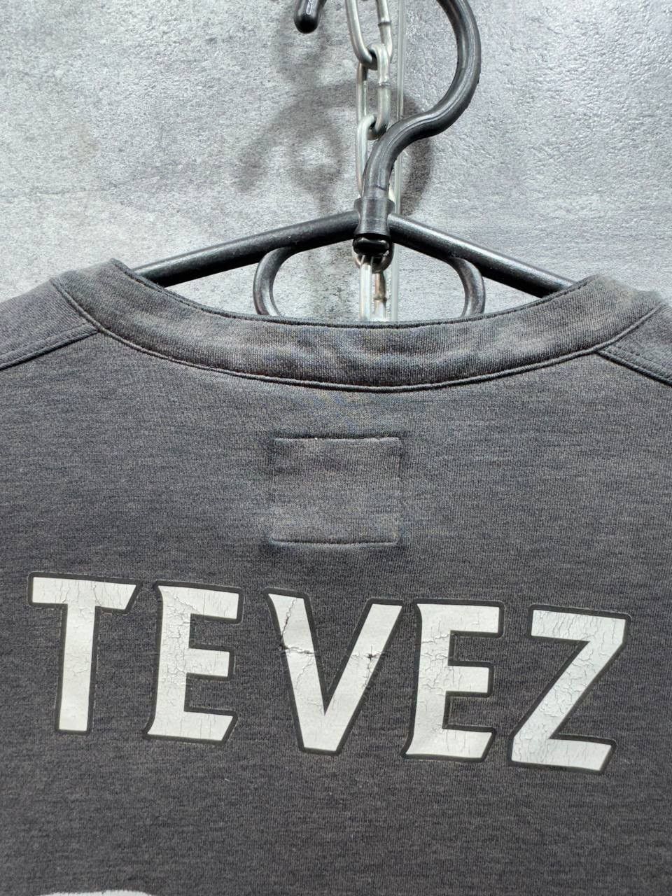 Other 2009-10 Manchester City Away Shirt Tevez #32 Size US M / EU 48-50 / 2 - 22 Thumbnail