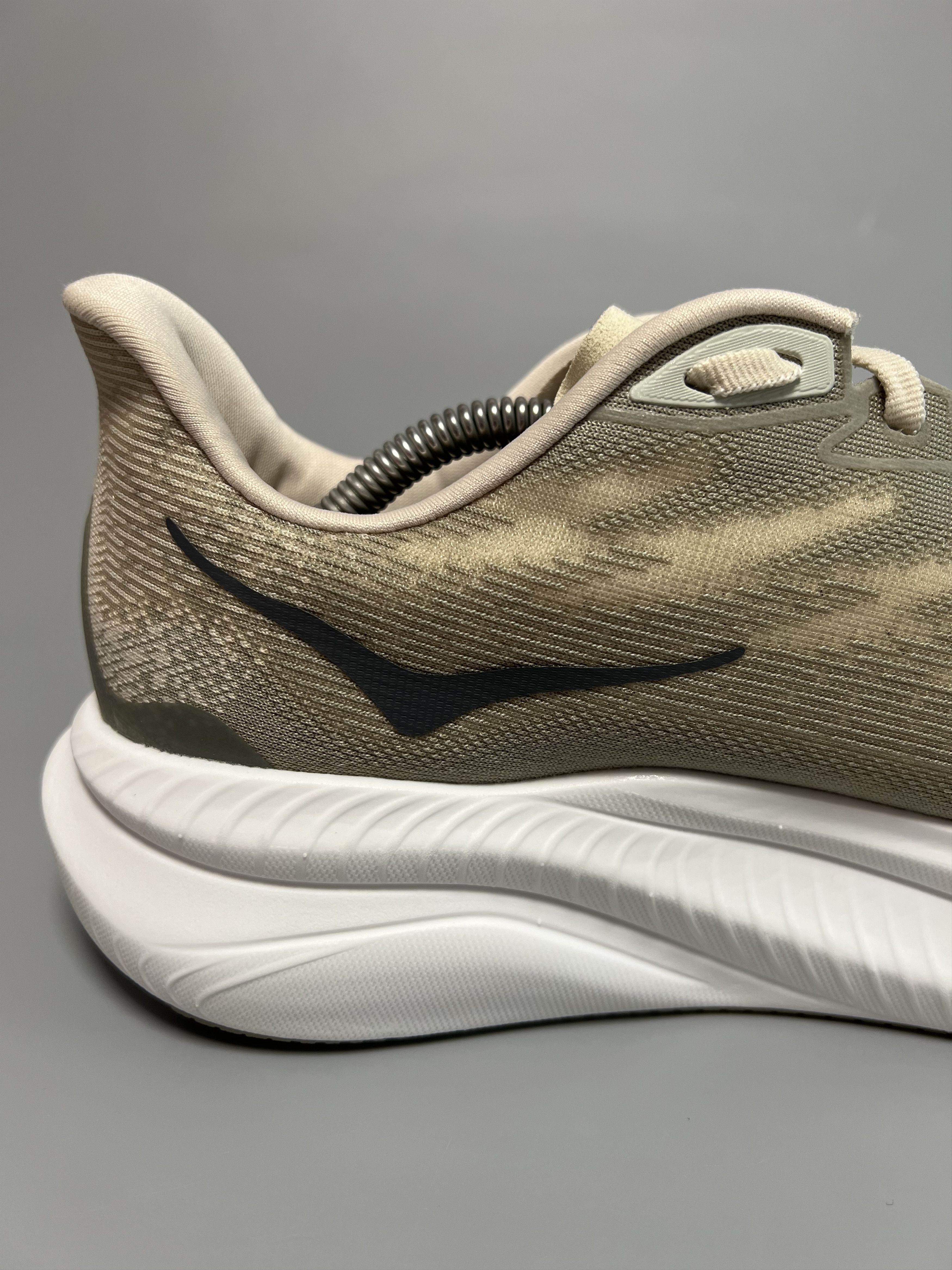 Hoka 10D Hoka One One Mach 6 Men's Running Shoes 1147790-OKB Size US 10 / EU 43 - 6 Thumbnail