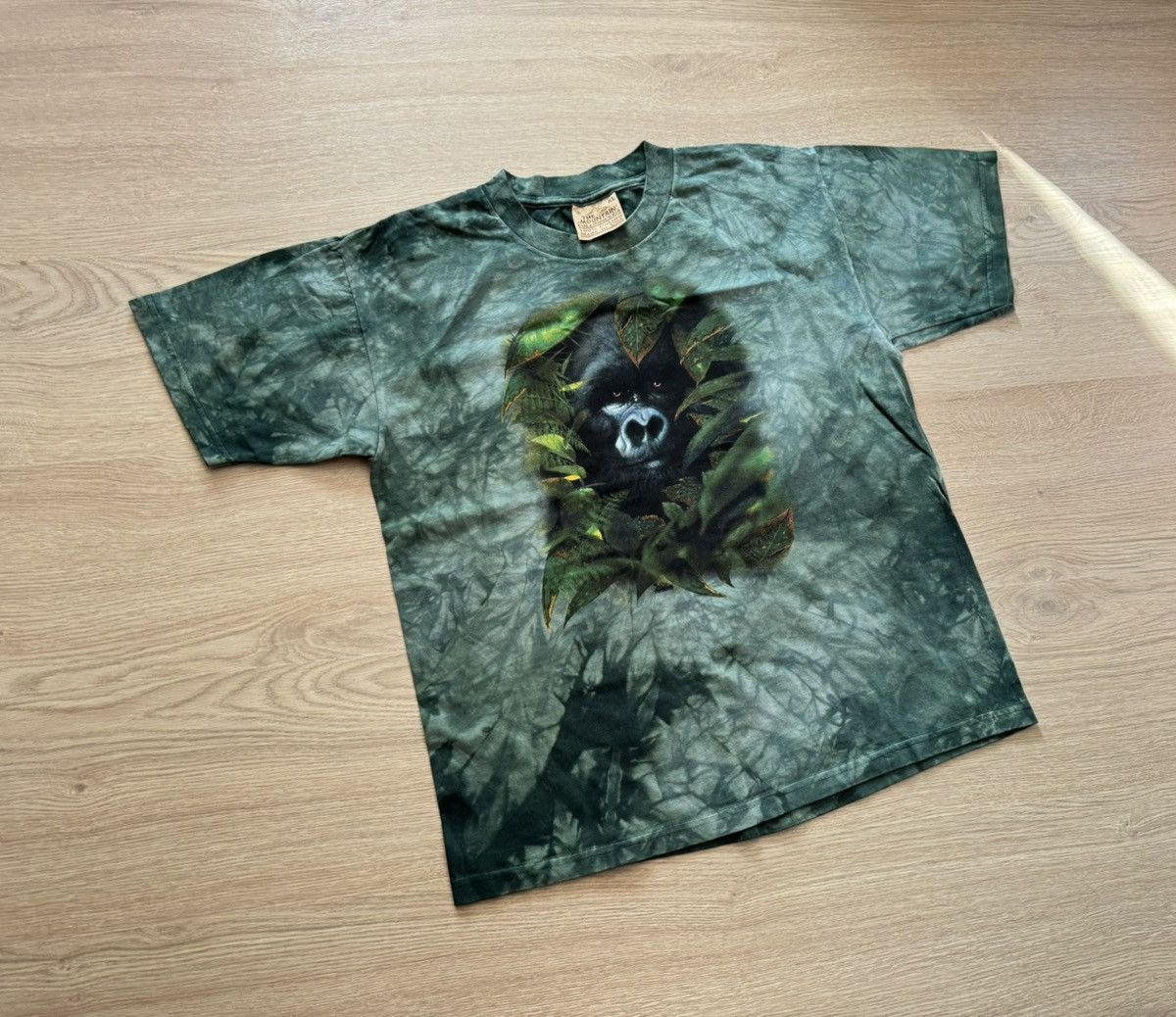 The Mountain Vintage 90’s 1998 The Mountain Made In USA Over Print Tee Size XL / US 12-14 / IT 48-50 - 1 Thumbnail