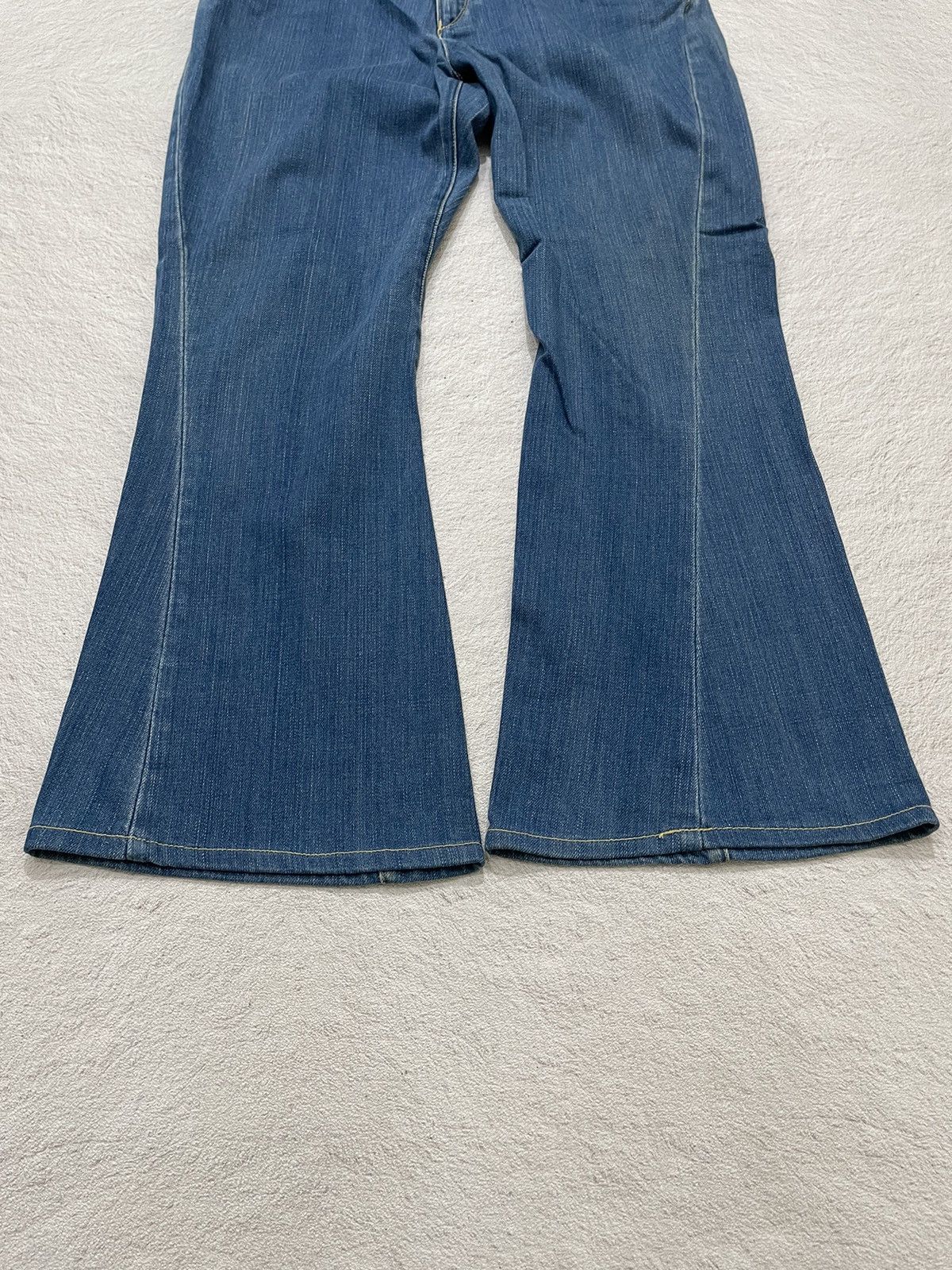 Levi's 00s Levis Flared Denim Washed Jeans Bootcut Y2K Hysteric y2k Size US 26 / EU 42 - 4 Thumbnail