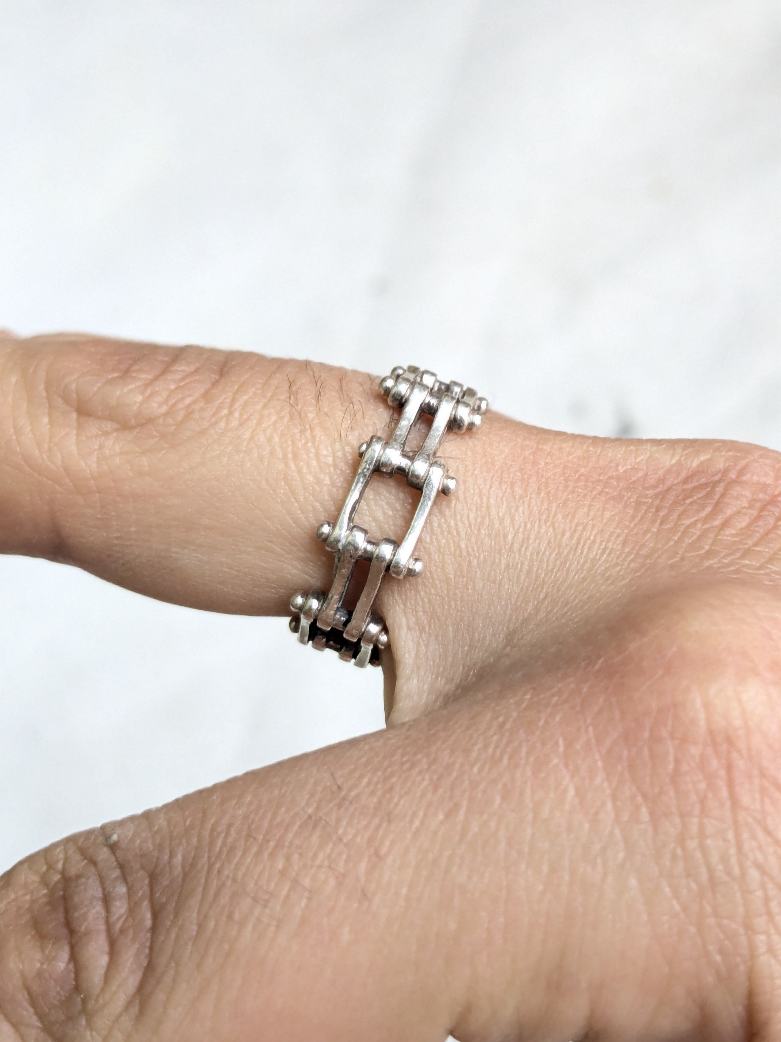 Jewelry Sterling Silver Ring Bikechain 9.75 Size ONE SIZE - 9 Thumbnail