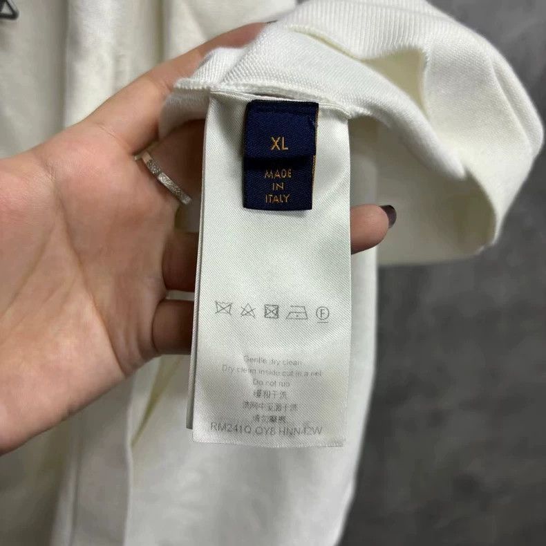 Louis Vuitton Latest Louis Vuitton Embroidered Logo Short Sleeve T-Shirt- Size US XL / EU 56 / 4 - 5 Thumbnail