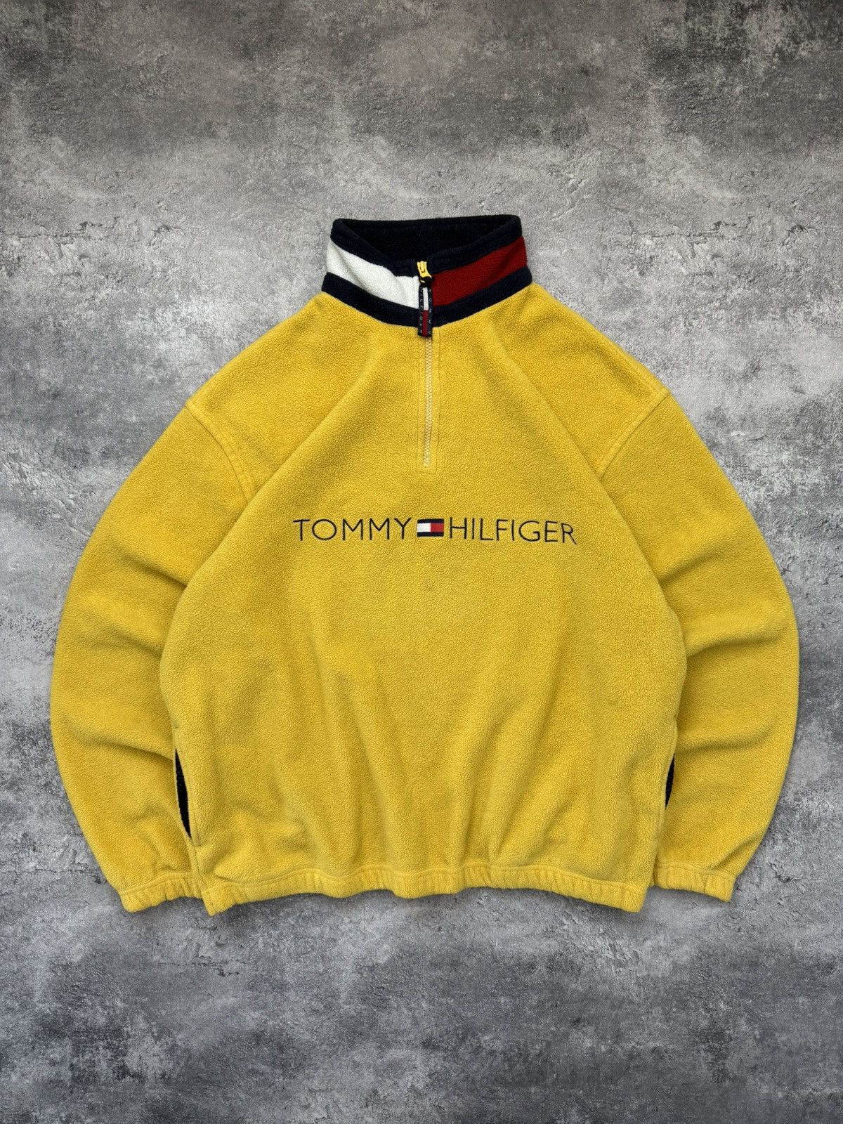 Tommy Hilfiger Vintage Tommy Hilfiger Fleece 1/4 Zip Jacket Big Logo Y2K Size US L / EU 52-54 / 3 - 1 Thumbnail