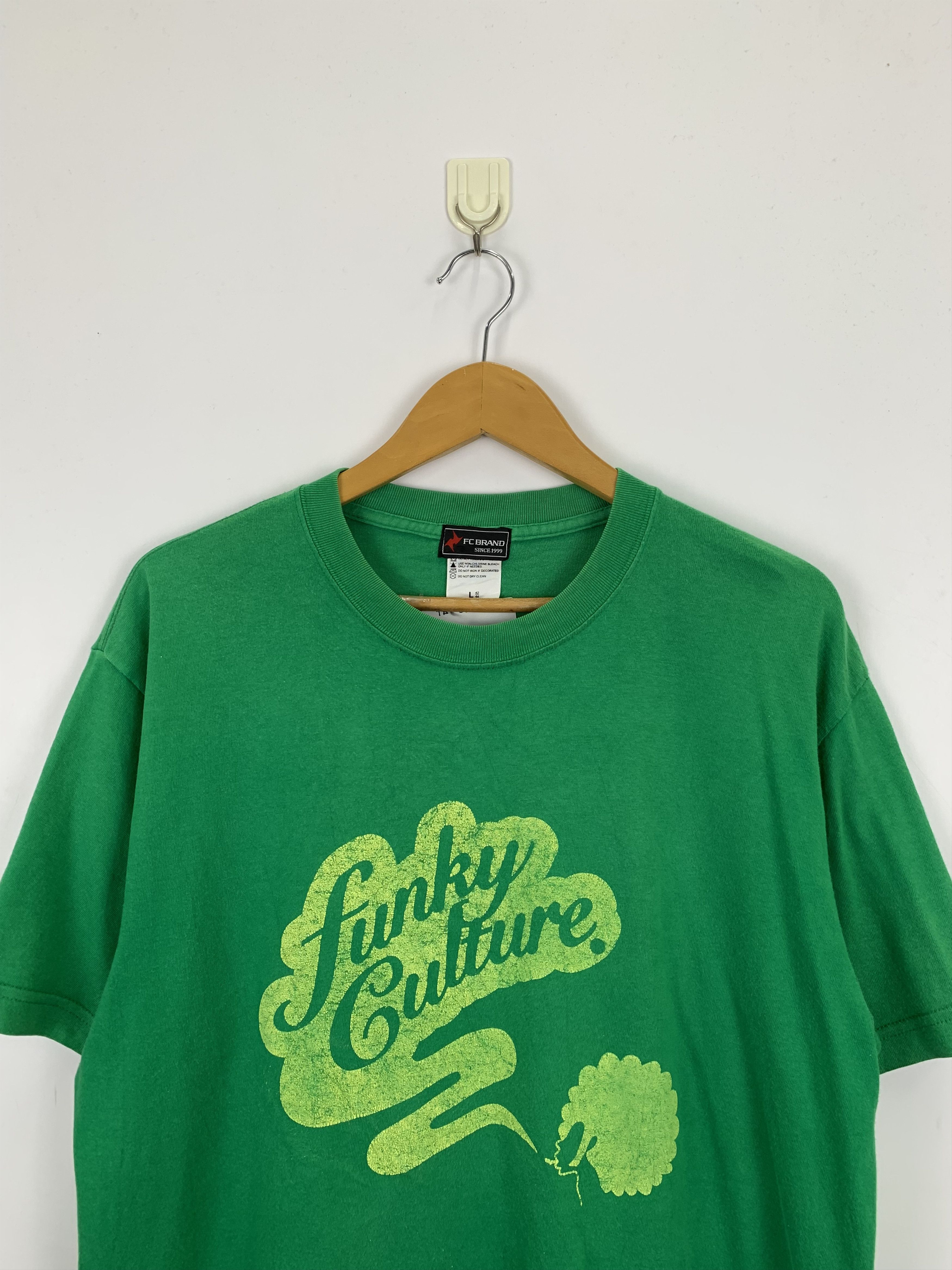 Vintage Vintage Funky Culture Tee TA0223 Size US L / EU 52-54 / 3 - 2 Thumbnail