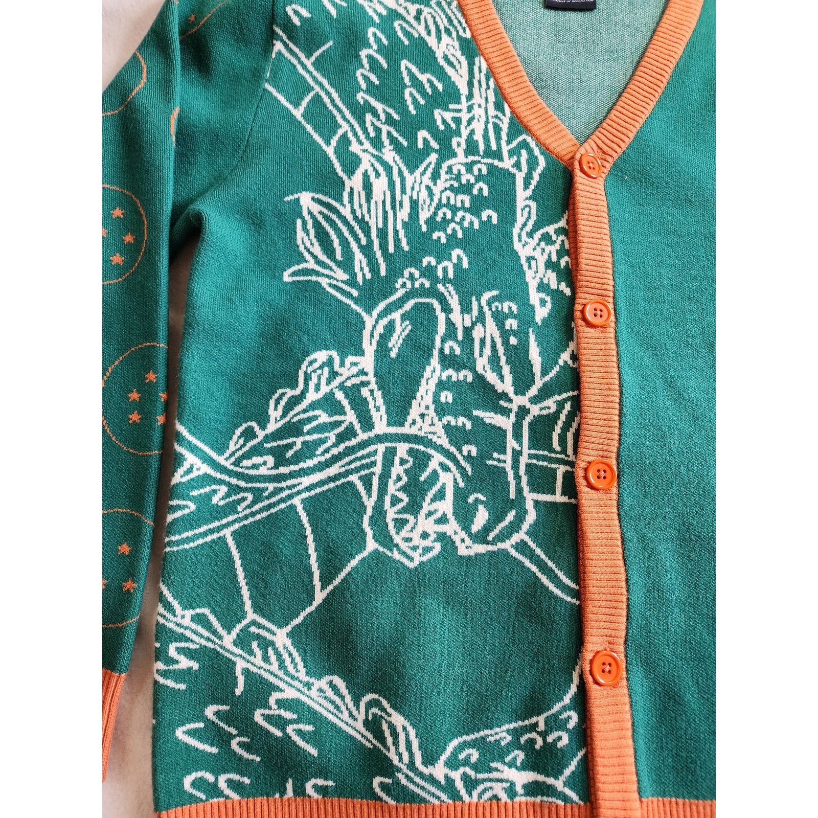 Other BoxLunch Dragon Ball Z Shenron Cardigan Sweater L Green NWOT Size US L / EU 52-54 / 3 - 5 Thumbnail