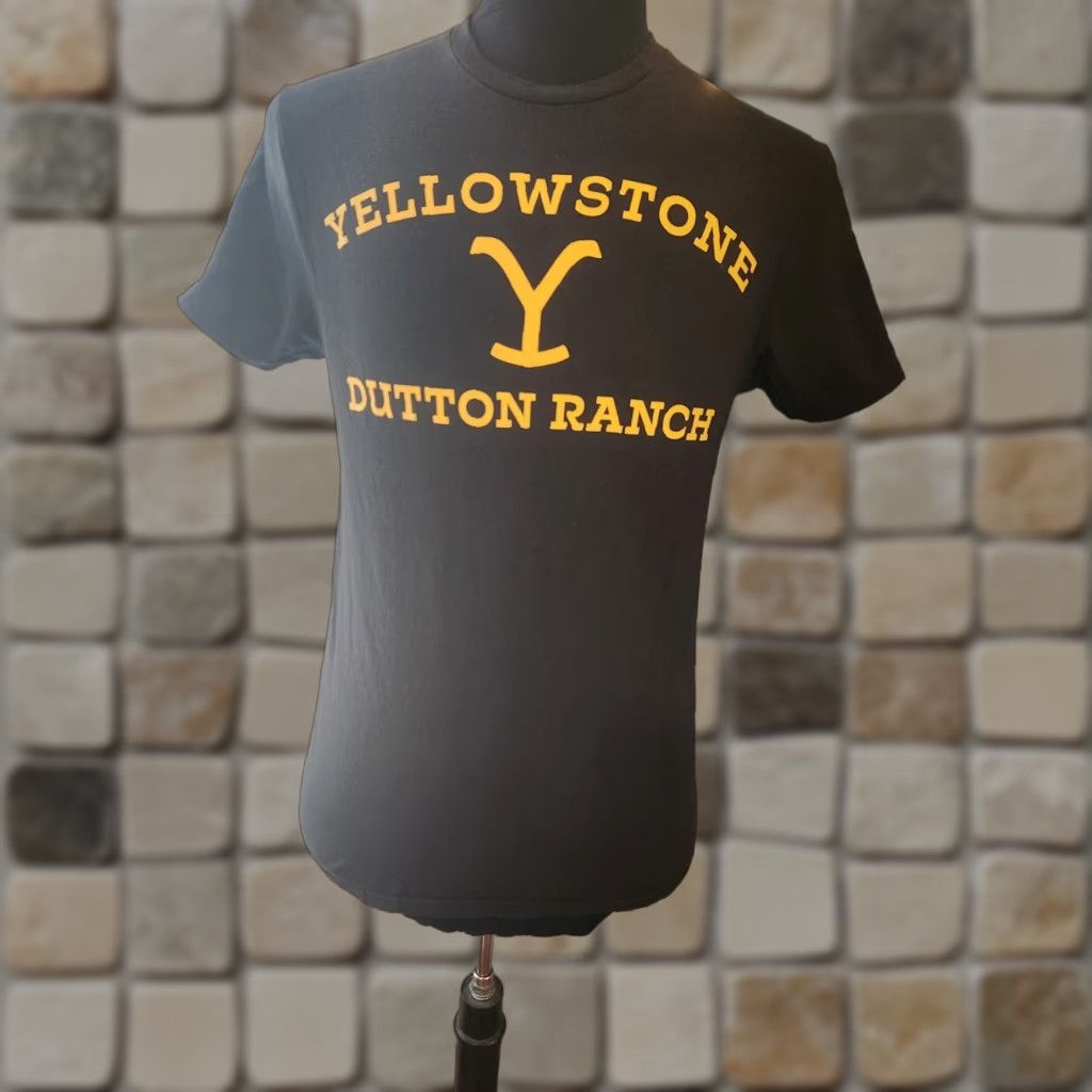 Vintage Yellowstone Dutton Ranch Black Short Sleeve T-Shirt Mens M Shirt Size US M / EU 48-50 / 2 - 1 Thumbnail