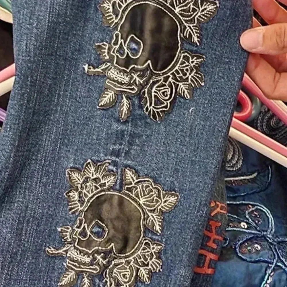 Ed Hardy Ed Hardy Women's Distressed Jeans with Skull Embroidery Size 28" / US 6 / IT 42 - 2 Thumbnail
