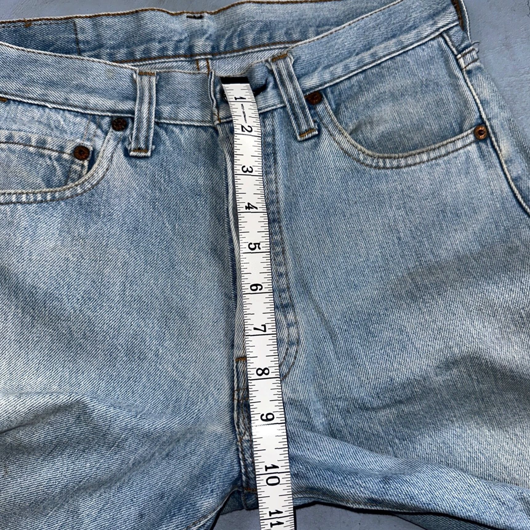 Levi's VINTAGE Levi's 501 Jeans Men 29x30 Light Wash 80s USA Distressed Straight Fit Size US 29 - 5 Thumbnail