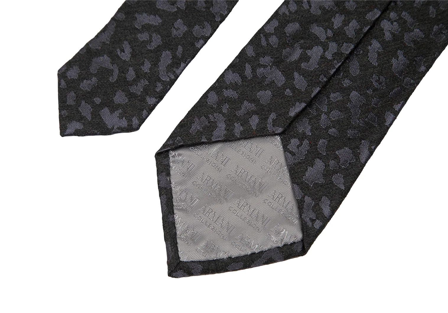 Armani Collezioni Camouflage Jacquard Tie in Brown and Navy Size ONE SIZE - 6 Thumbnail