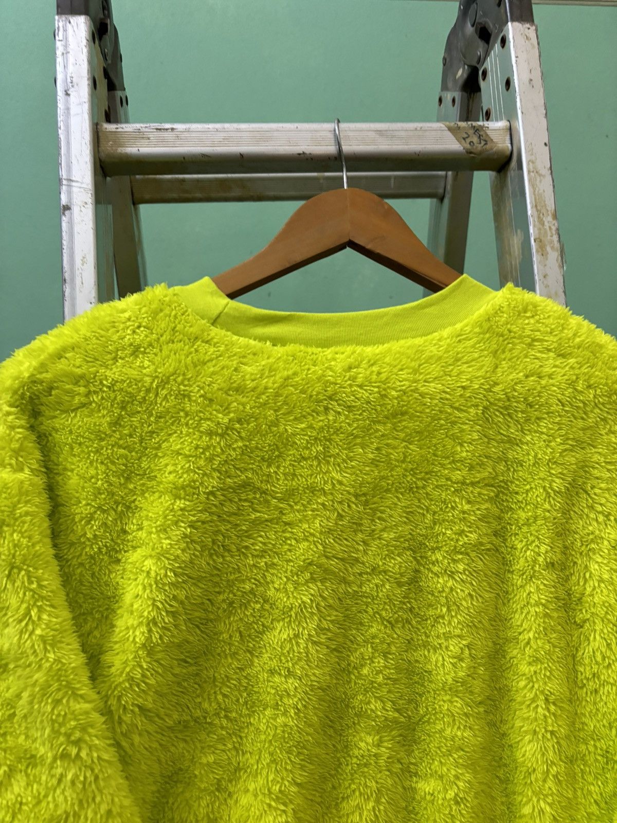 Vintage The Grinch Big Print Fleece Sweatshirt (Size L) Size US L / EU 52-54 / 3 - 6 Thumbnail