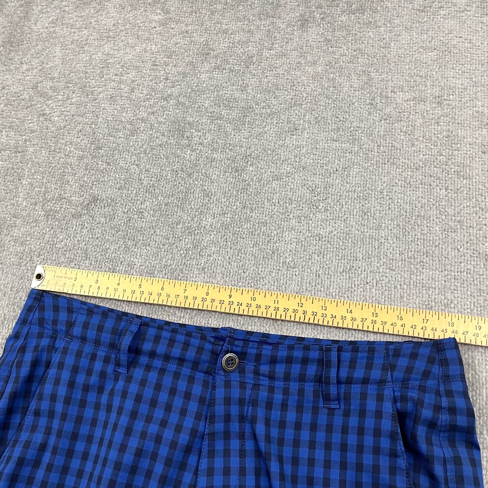 Under Armour Under Armour Chino Shorts Mens 36 Regular Blue Plaid Check 11" Inseam Pockets Belt Loops Zip Front Flat Front Sport Golf Size US 36 / EU 52 - 4 Thumbnail