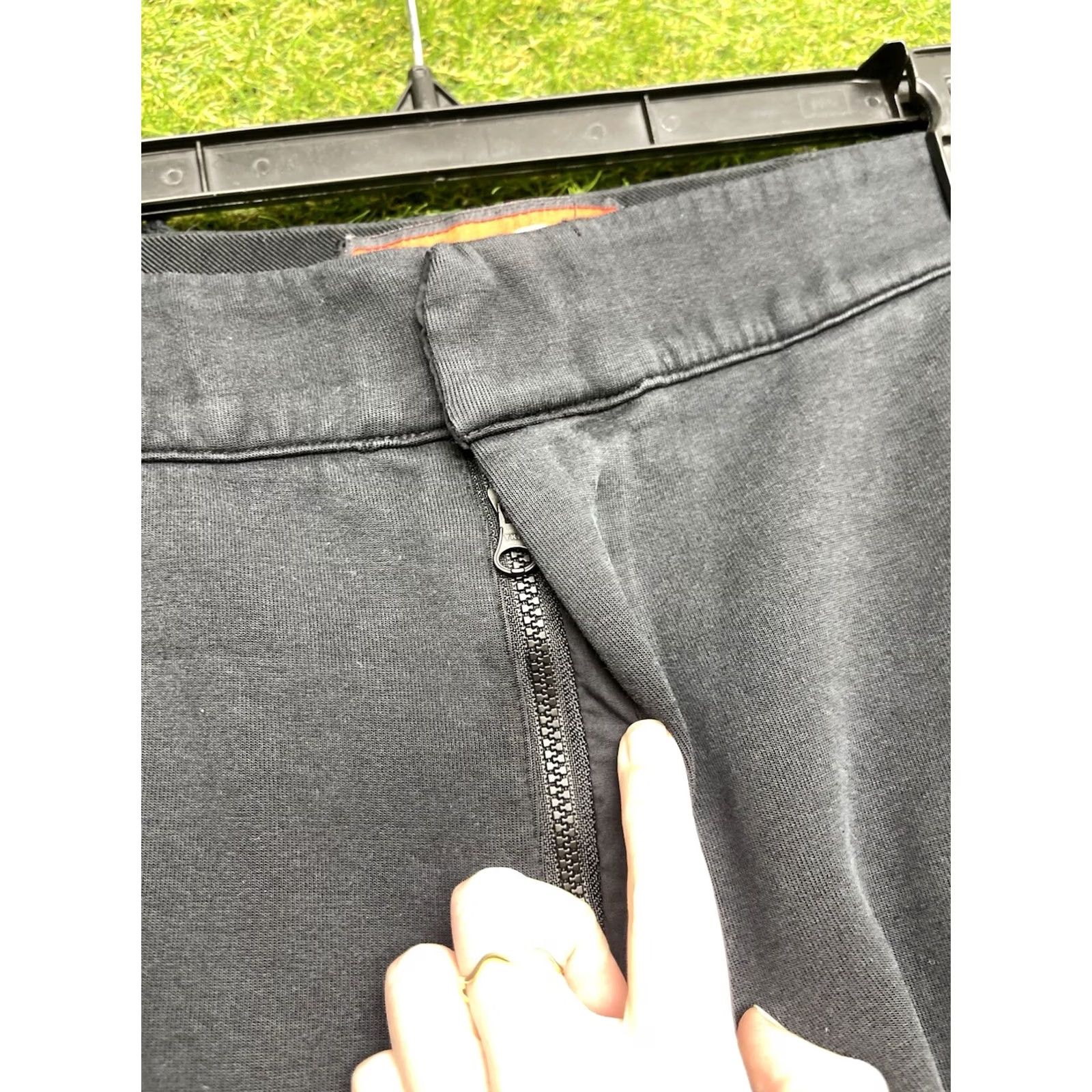 Nike Nike Tech Fleece Sweatpants Nike Tech Fleece Sweatpants Womens M Black Athletic Tapered Pants Sports Everyday Athleticwear Womens Black 2020s Size 32" / US 10 / IT 46 - 7 Thumbnail