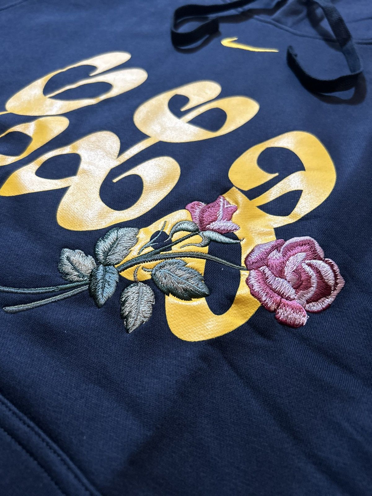 Drake × Nike Nike X Drake CLB Rose Embroidered Hoodie Size US L / EU 52-54 / 3 - 3 Thumbnail