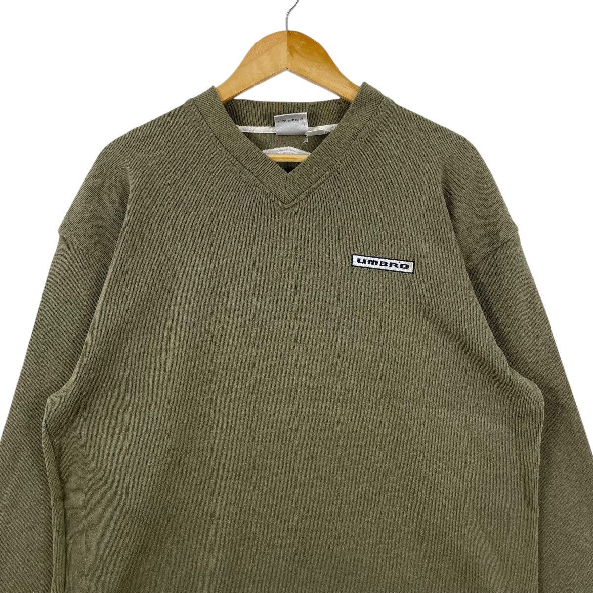 Umbro Vintage 90s UMBRO Pullover Jumper Sweatshirt Size US L / EU 52-54 / 3 - 3 Thumbnail