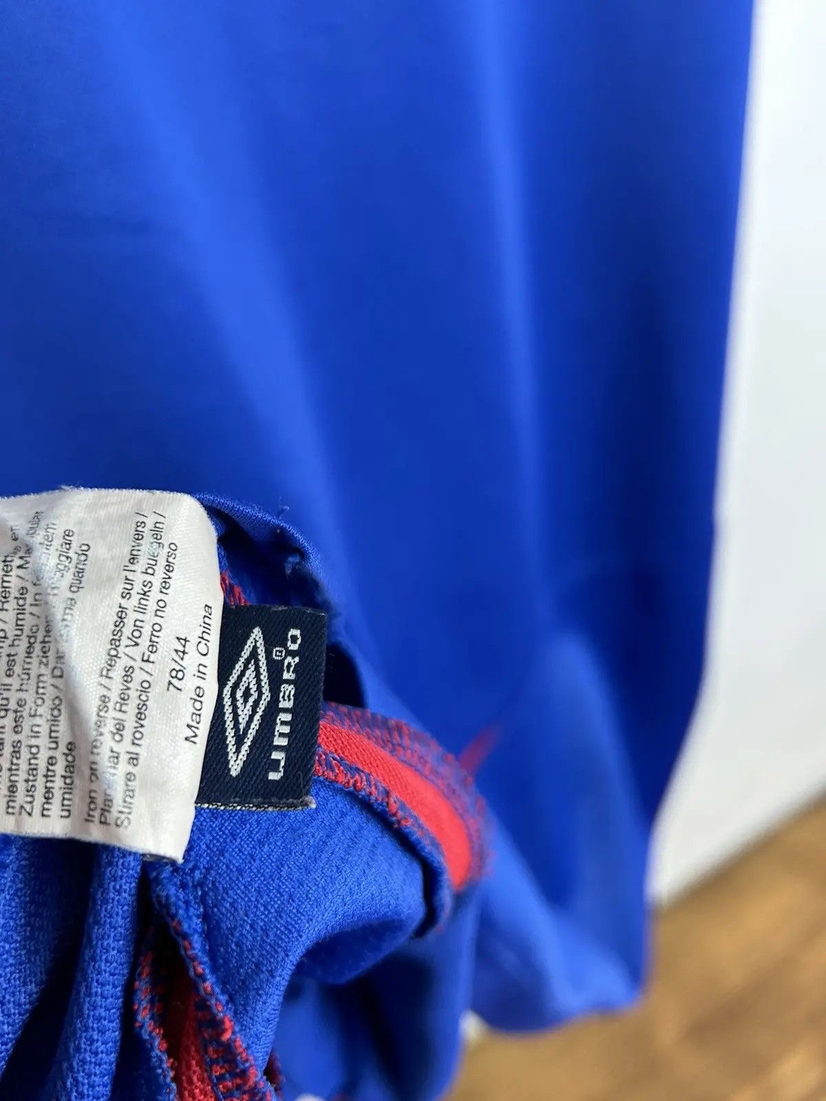 Umbro 00s Vintage Umbro x Glasgow Rangers Y2K Soccer Jersey Size US L / EU 52-54 / 3 - 10 Thumbnail