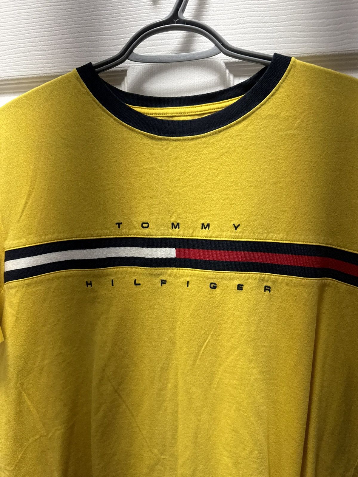 Tommy Hilfiger Tommy Hilfiger Vintage Classic Logo Yellow Shirt Size US L / EU 52-54 / 3 - 2 Thumbnail