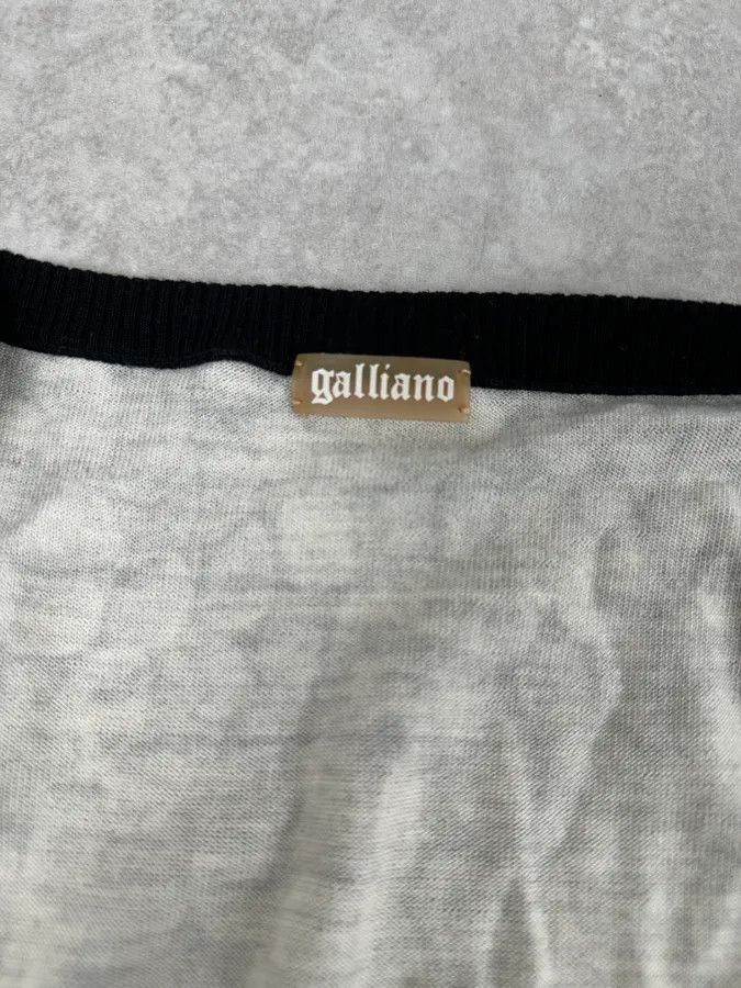 John Galliano 2010s John Galliano Wool White & Grey Newspapers Magazine Cardigan Size S / US 4 / IT 40 - 7 Thumbnail