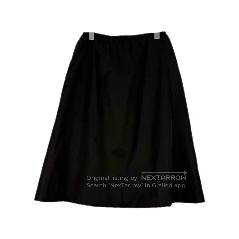 Prada Prada Black metal triangle logo nylon skirt Size 25" / US 0 / IT 36 - 2 Thumbnail