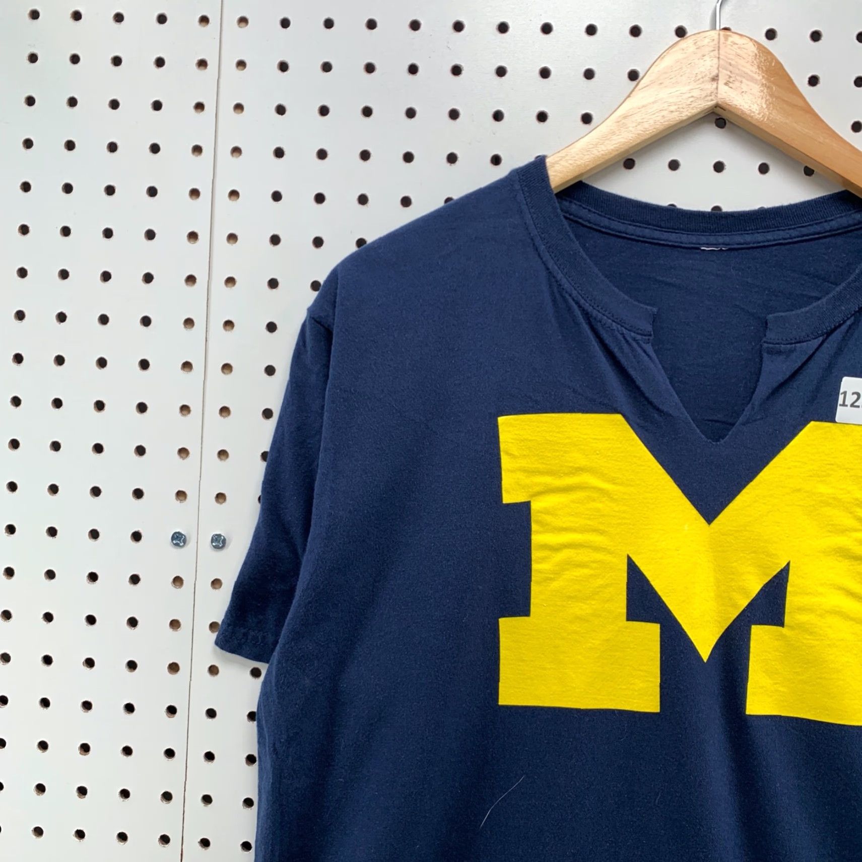Vintage Michigan Go Blue Forever Cut V-neck Shirt XL Large Men Blue Logo Sports 90s? Size US XL / EU 56 / 4 - 3 Thumbnail
