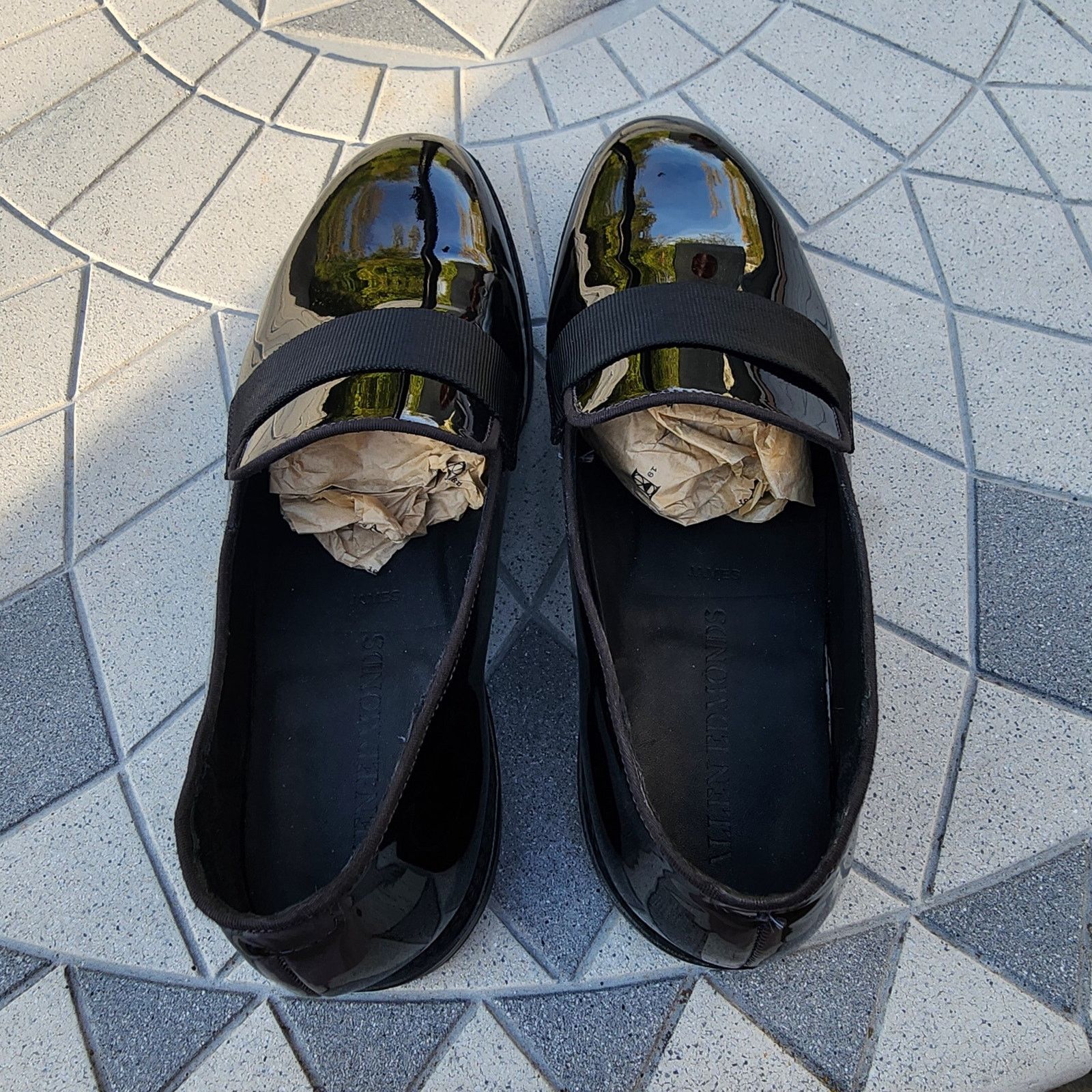 Allen Edmonds Allen Edmonds James Polished Patent Leather Dress Loafer 12 Size US 12 / EU 45 - 5 Thumbnail