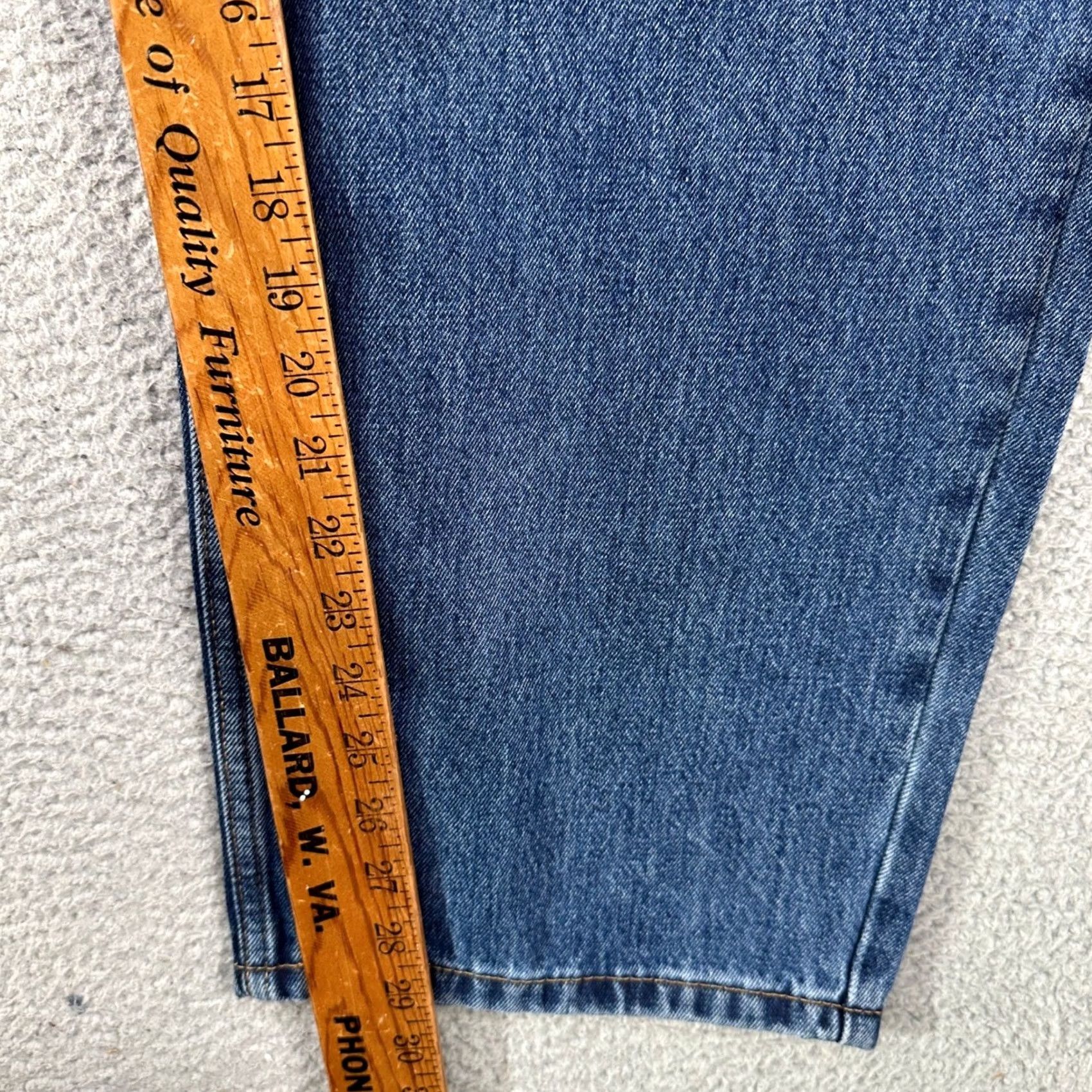 Levi's VINTAGE Levis 550 Jeans Straight Leg Mens 46X29 Blue Dark Washed 5 Pocket Casual NEW Size US 30 / EU 46 - 7 Thumbnail