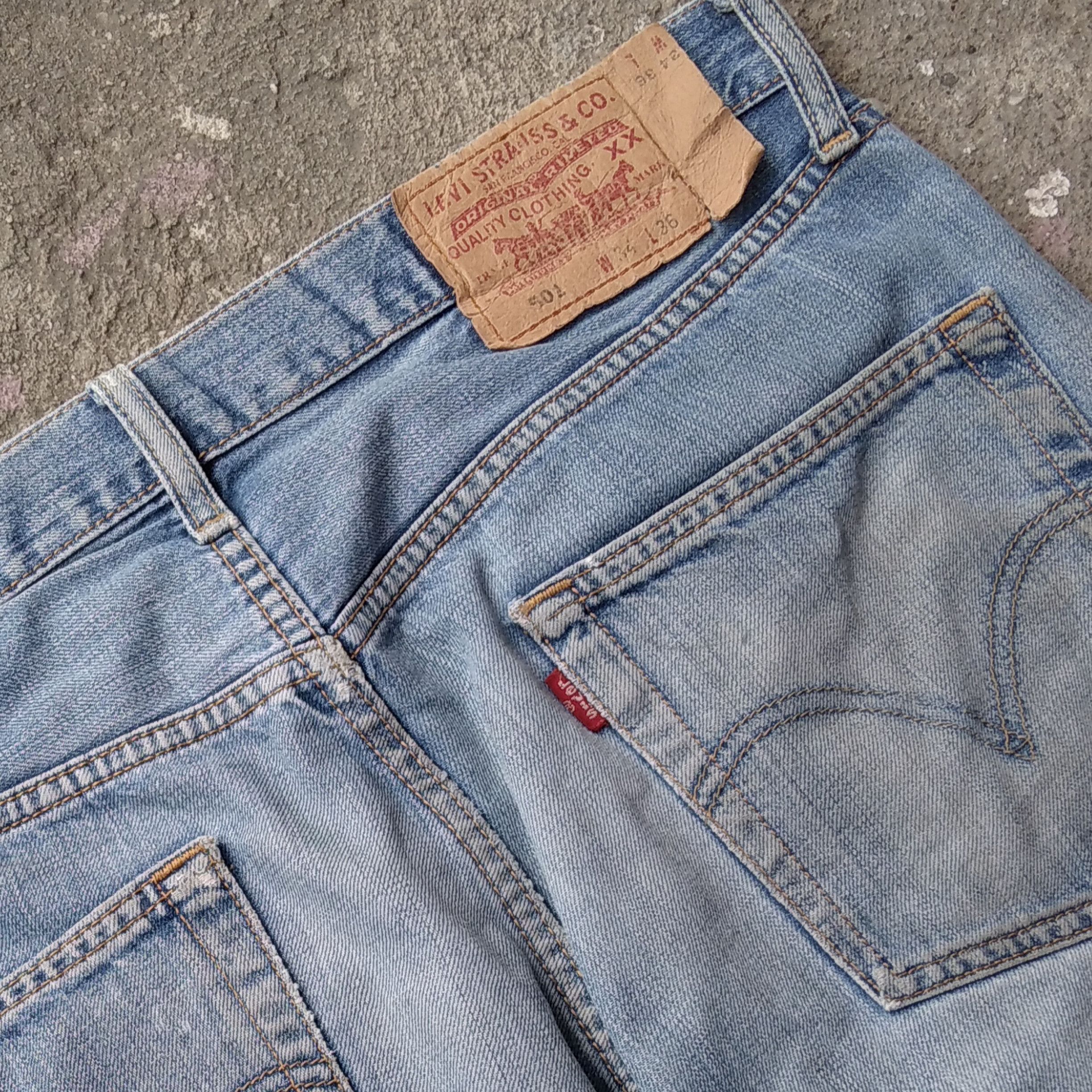 4GSELLER Vintage Early 00's LEVIS 501 Thrashed Jeans Size US 34 / EU 50 - 7 Thumbnail